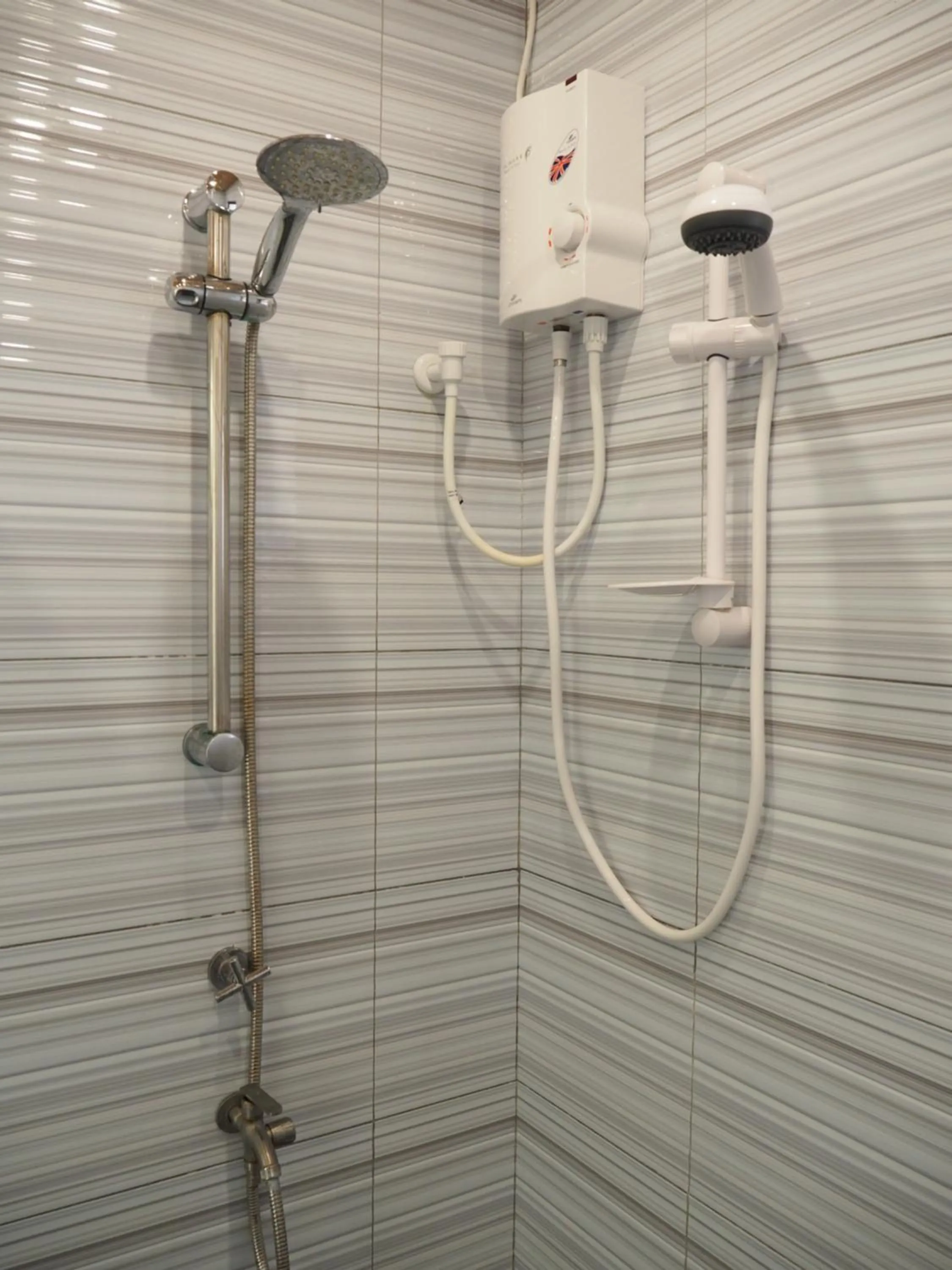 Shower in Footprints Beach Resort