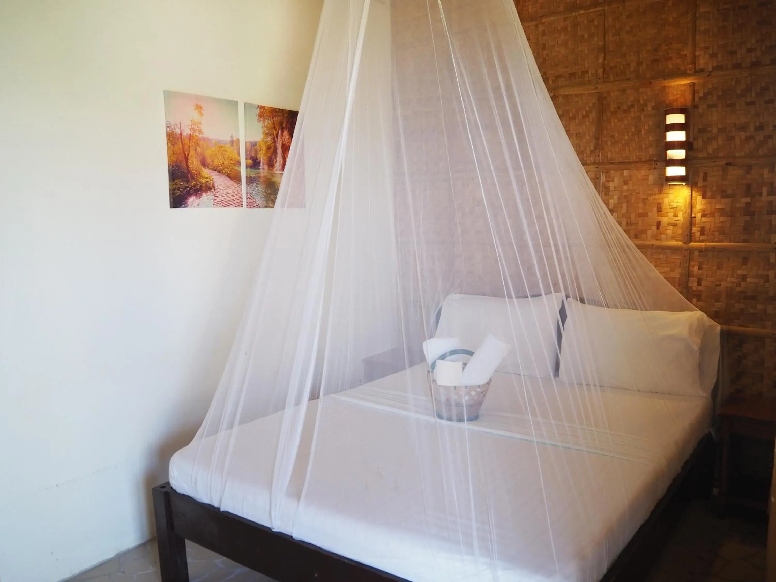 Bed in Footprints Beach Resort Bed in Footprints Beach Resort