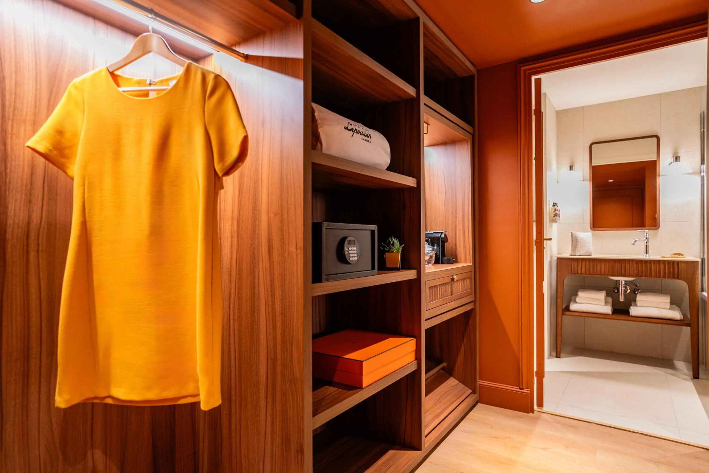 Bedroom, Bed in Hôtel Lepoussin