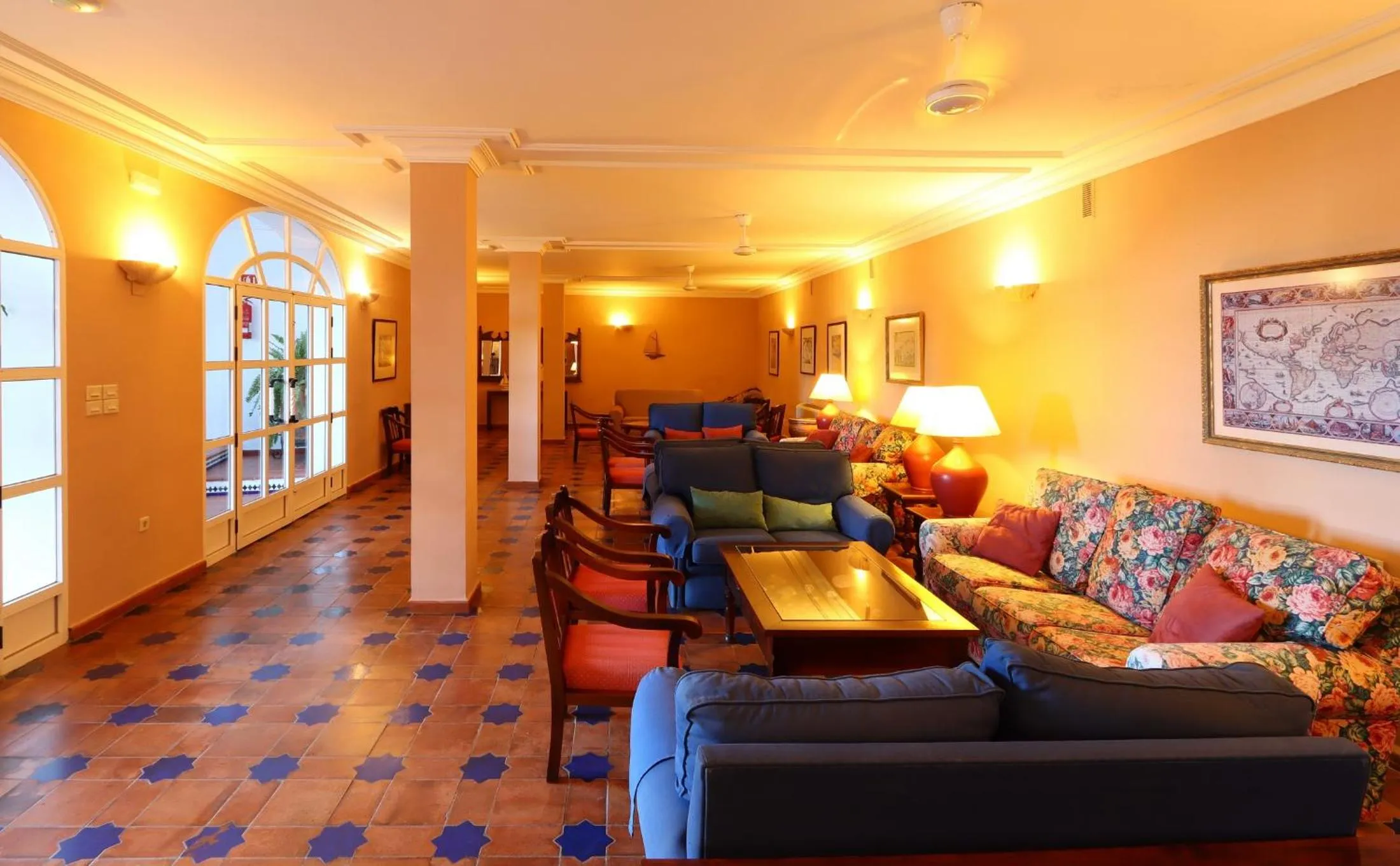 Communal lounge/ TV room in Hotel Varinia Serena - Balneario de Alange