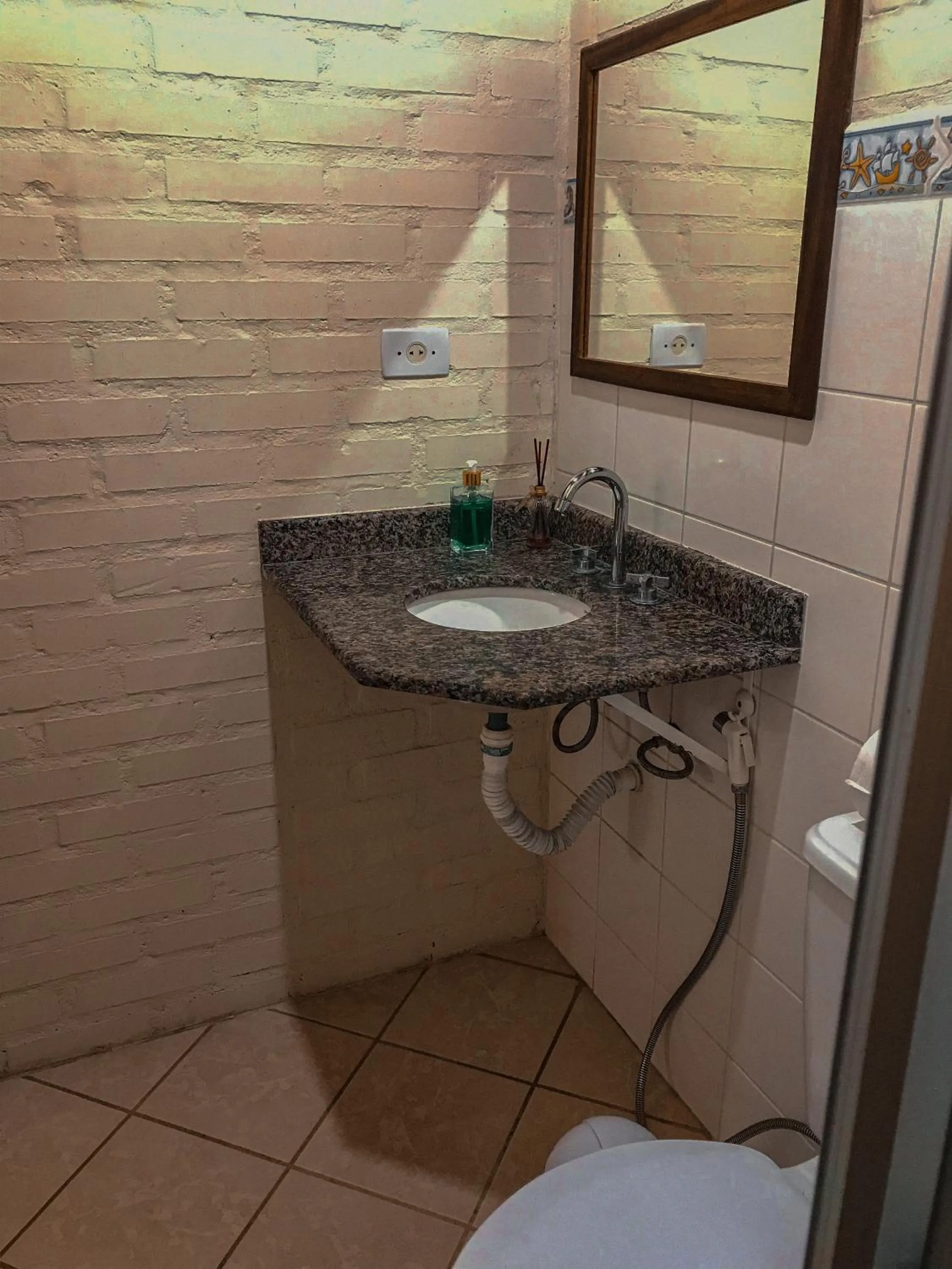 Bathroom in Doce Cabana Pousada