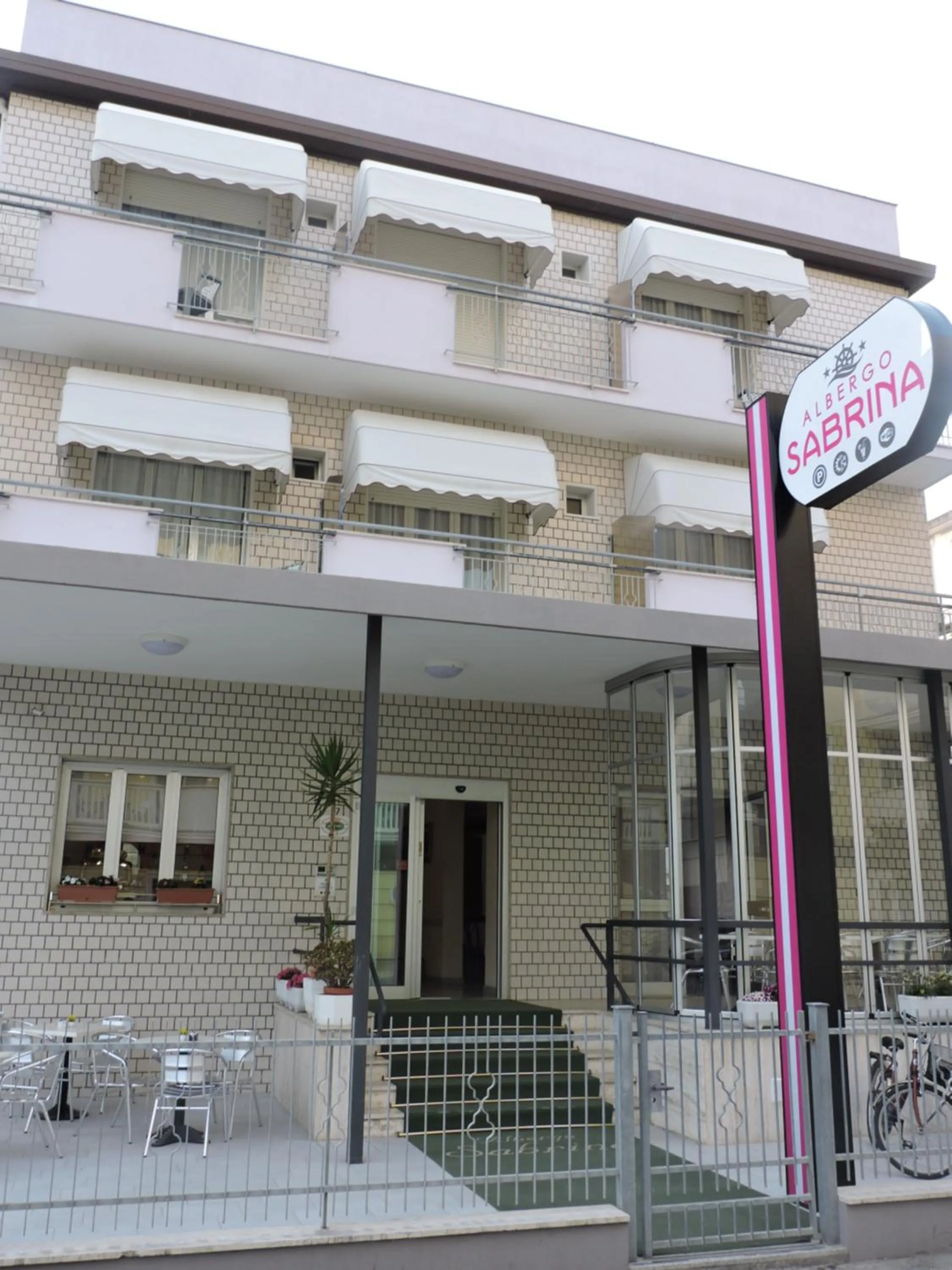Facade/entrance in Albergo Sabrina