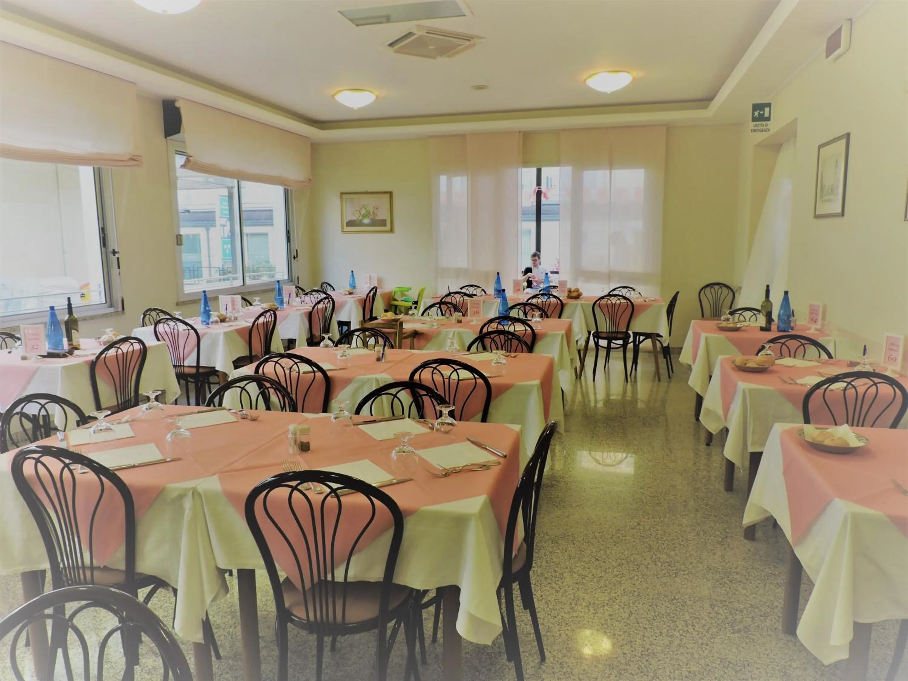 Restaurant/places to eat in Albergo Sabrina