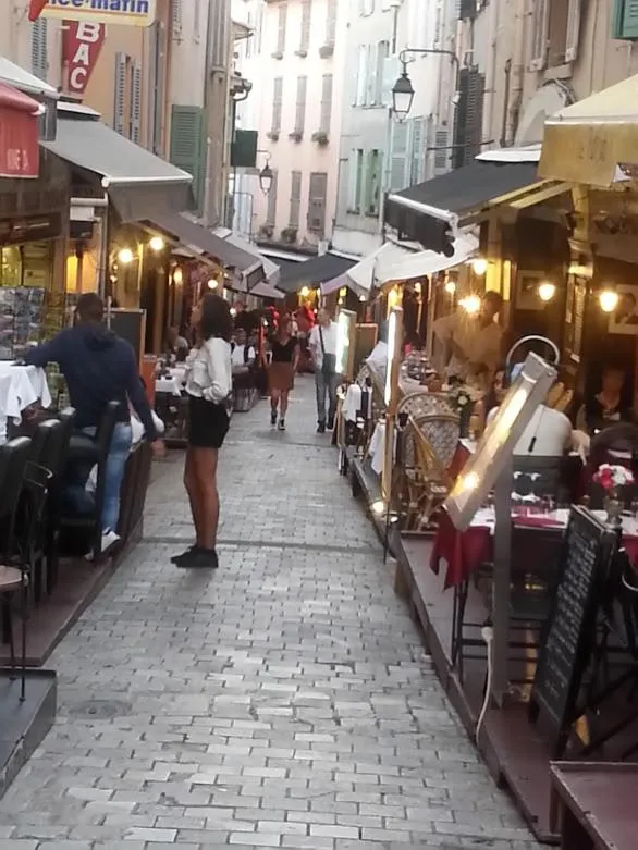 Restaurant/places to eat in Suquet26