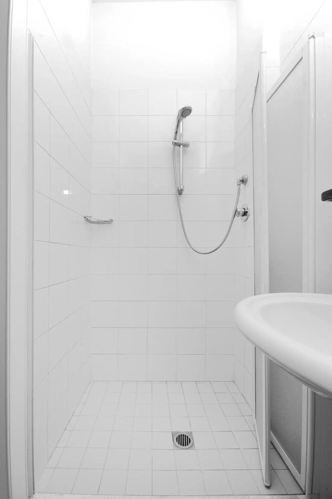 Shower in Hotel Vasco