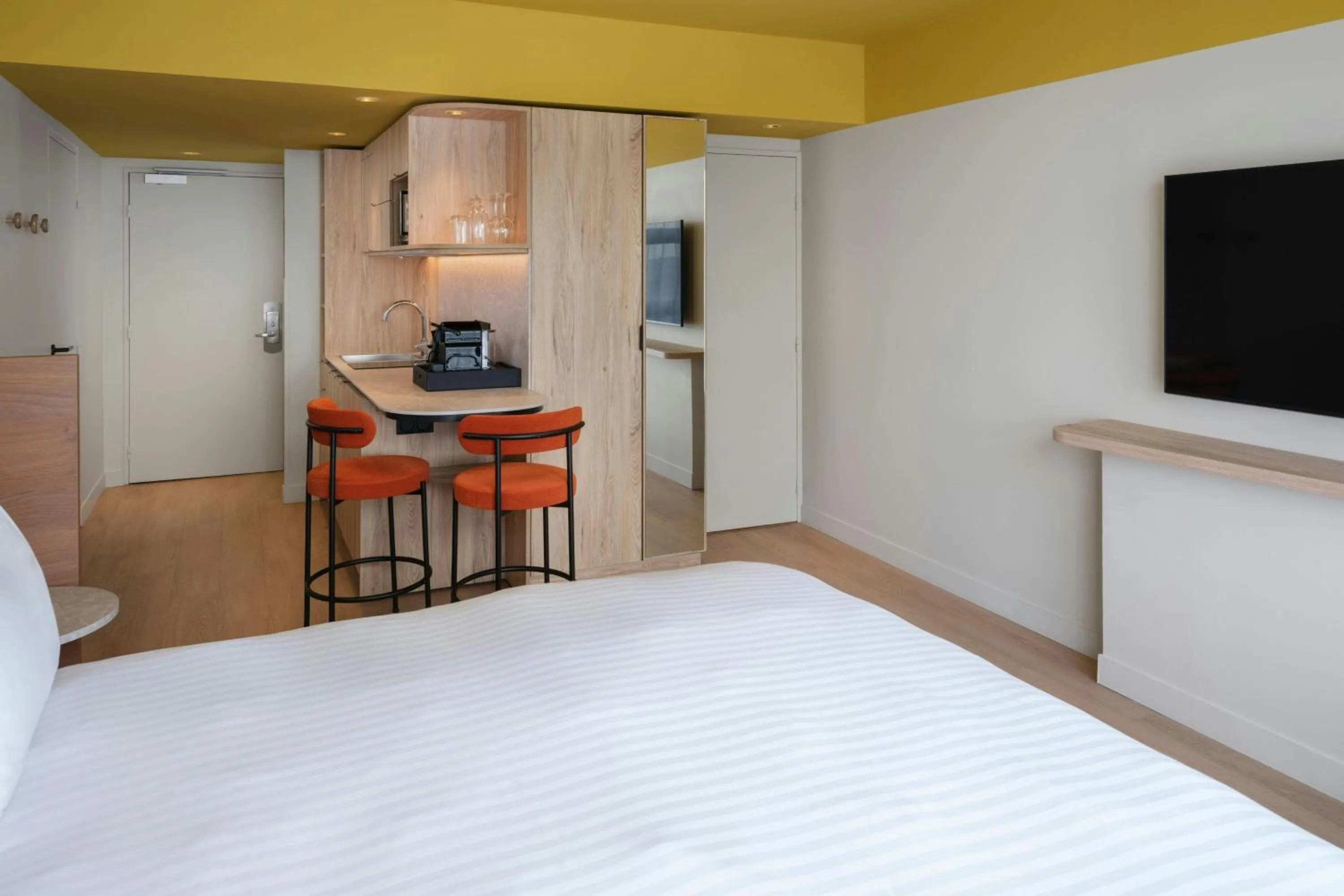 Photo of the whole room, Bed in Residence Inn by Marriott Lille