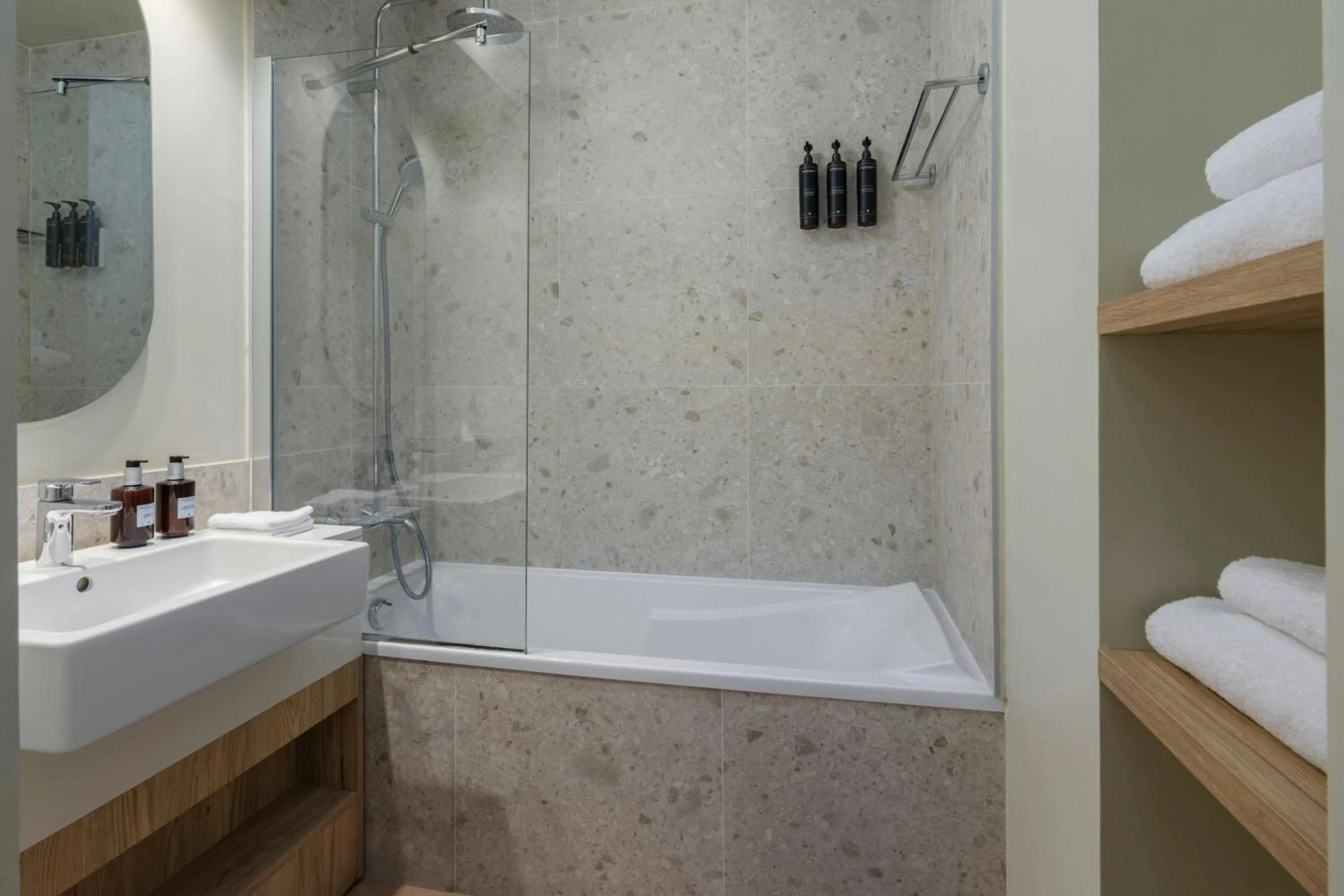 Bathroom in Residence Inn by Marriott Lille