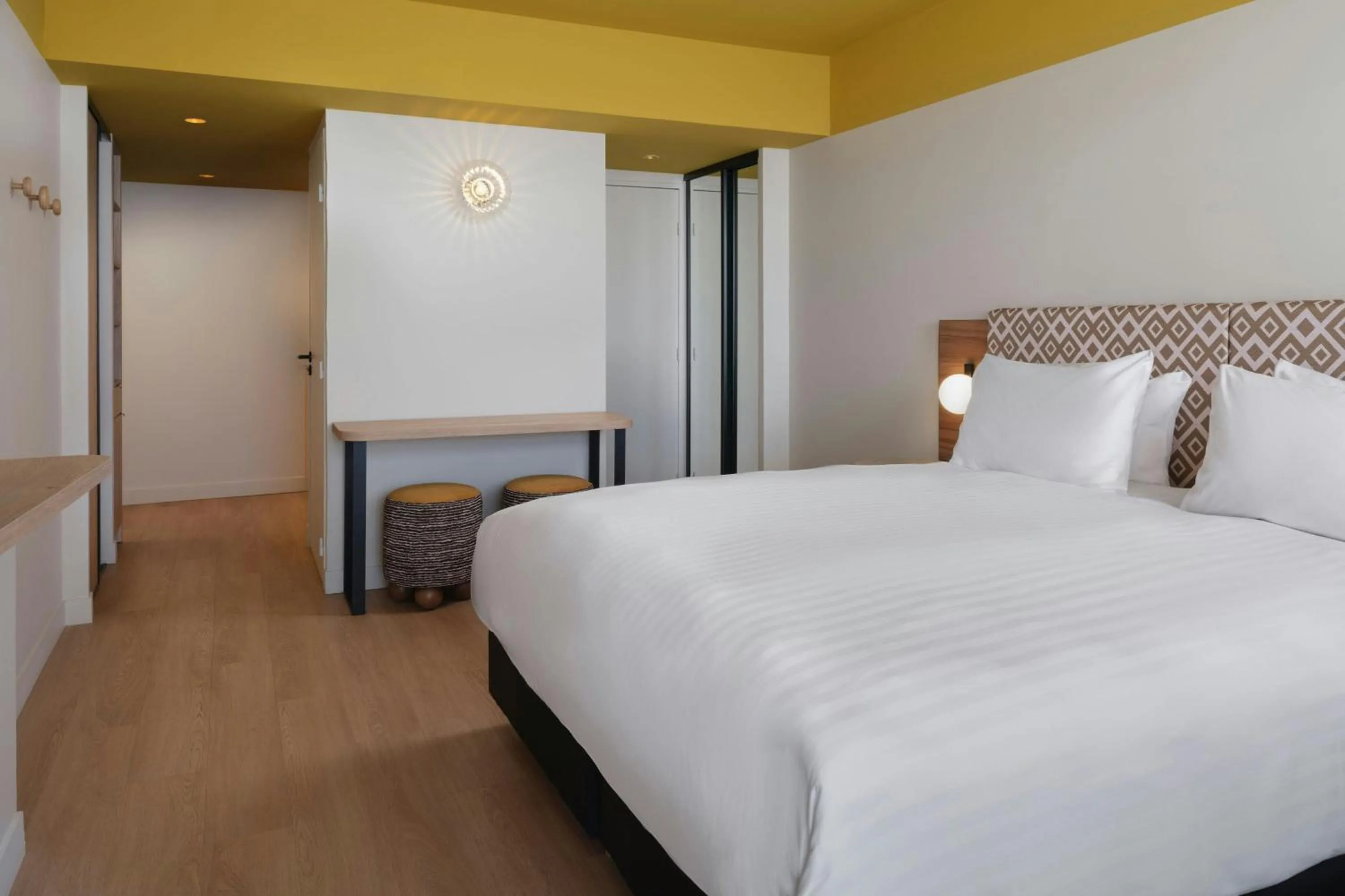 Photo of the whole room, Bed in Residence Inn by Marriott Lille