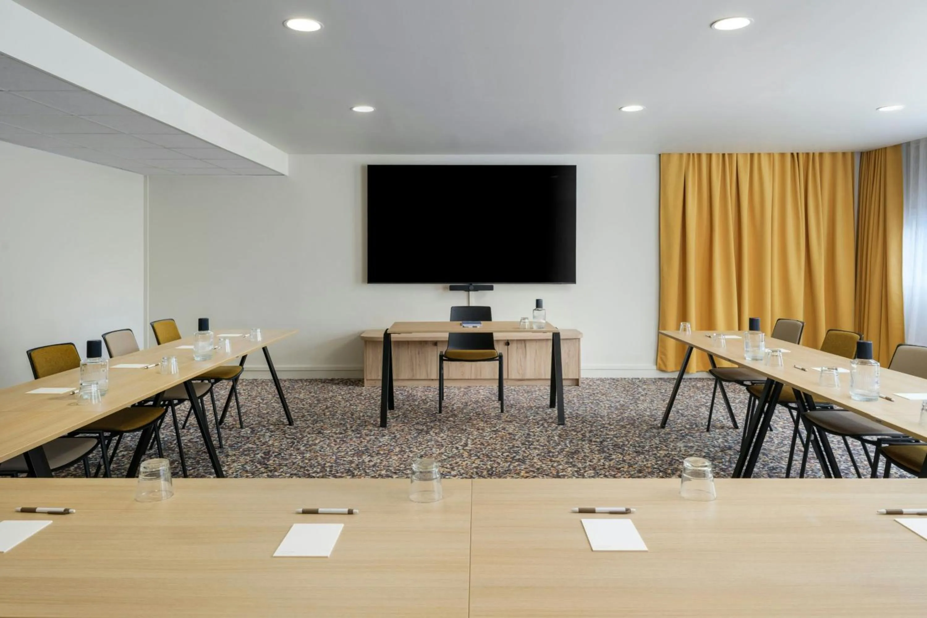 Meeting/conference room in Residence Inn by Marriott Lille