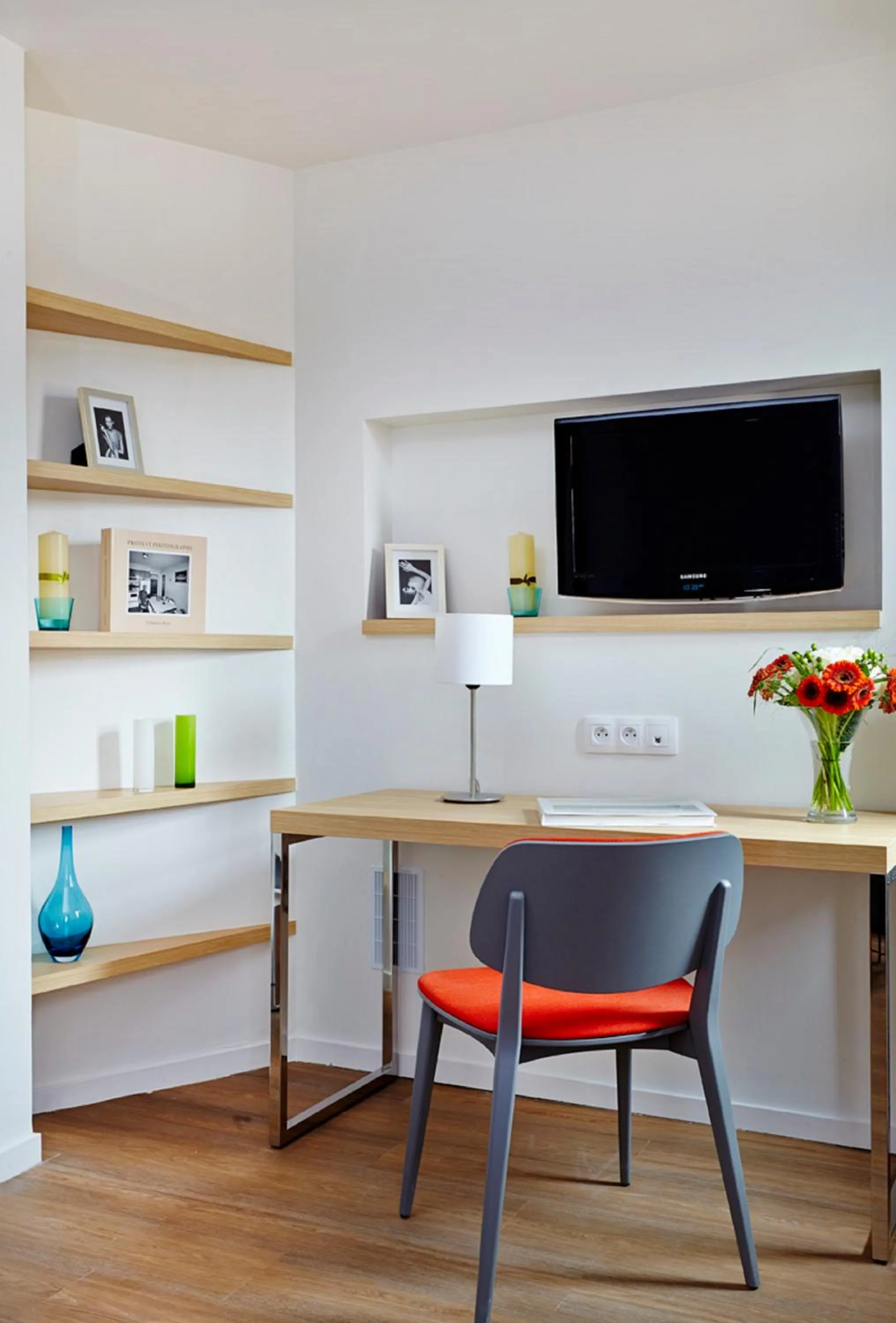 TV and multimedia in Citadines Presqu'île Lyon