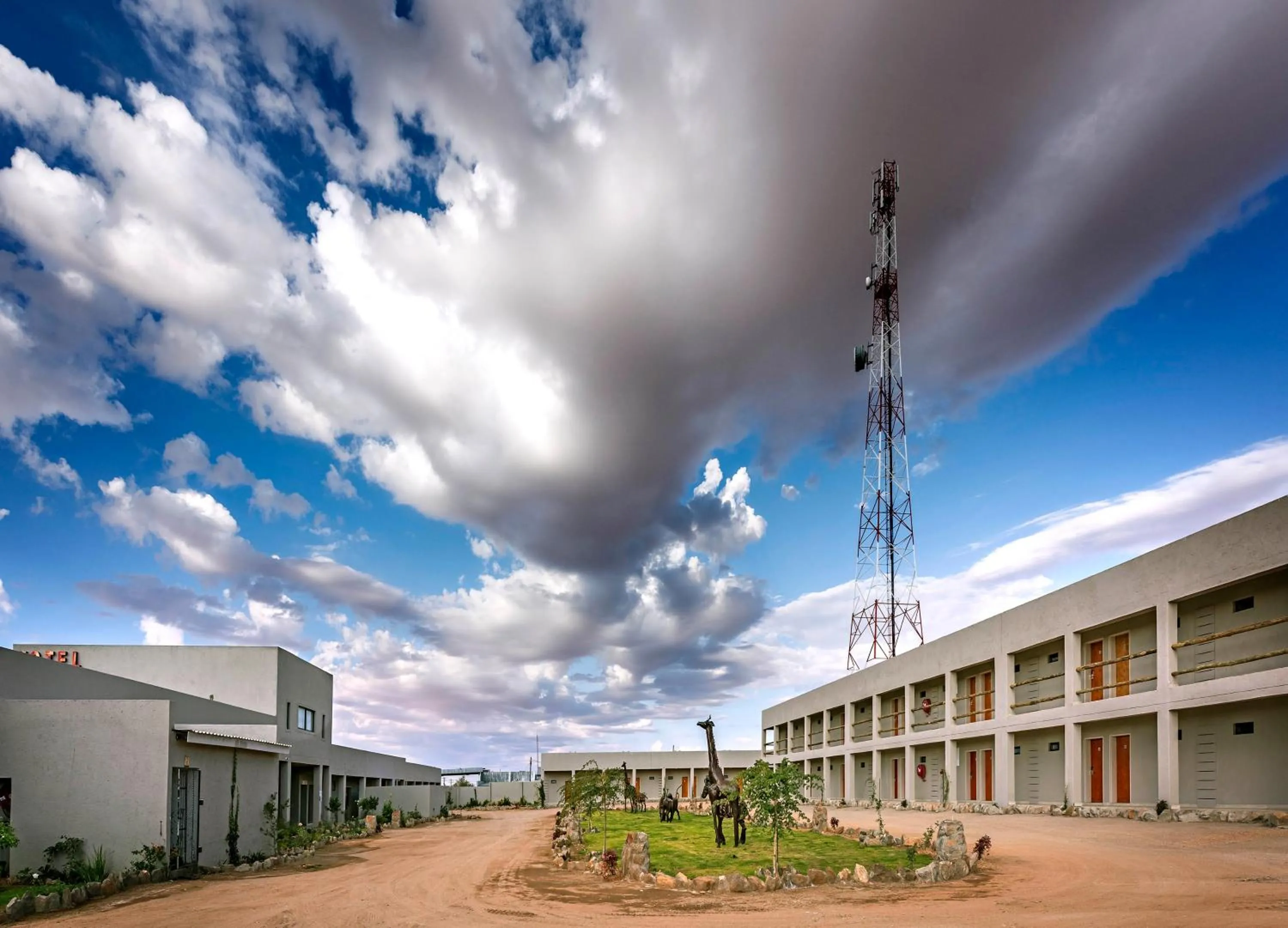 Property building in Pofadder Inn