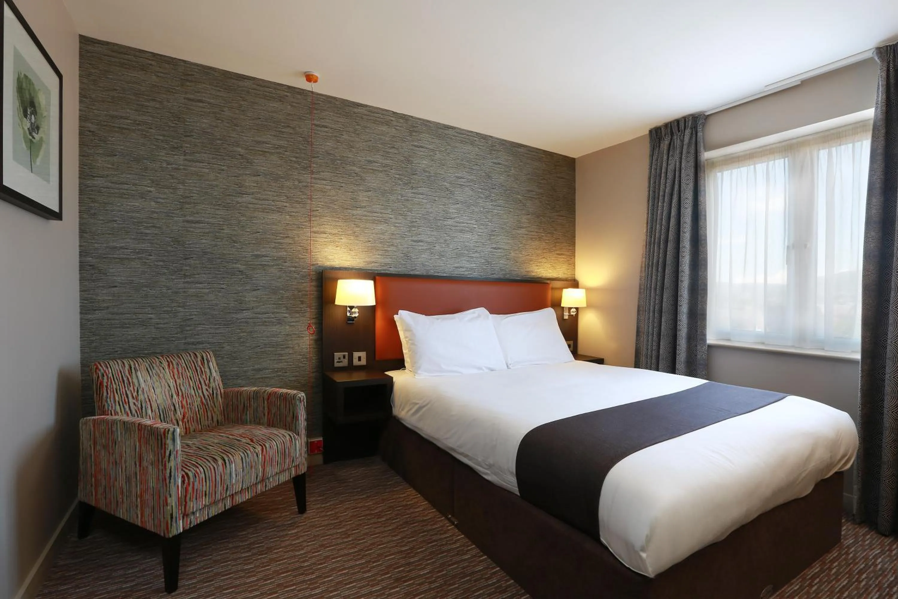 Bedroom, Bed in Holiday Inn Belfast by IHG