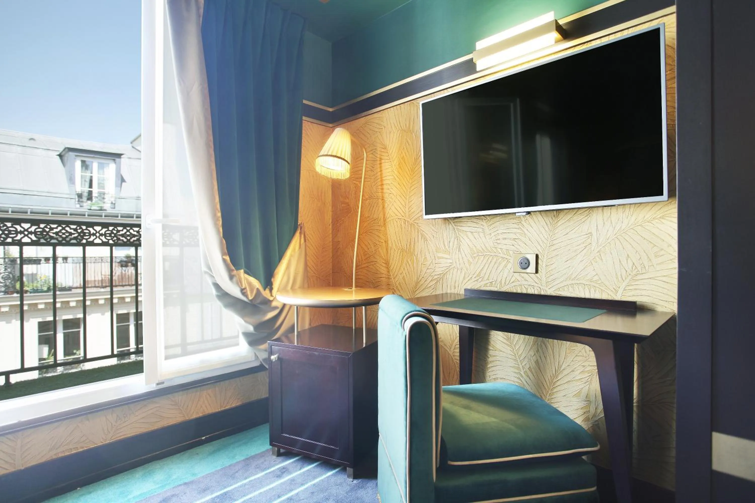 Decorative detail in Maison Nabis by HappyCulture