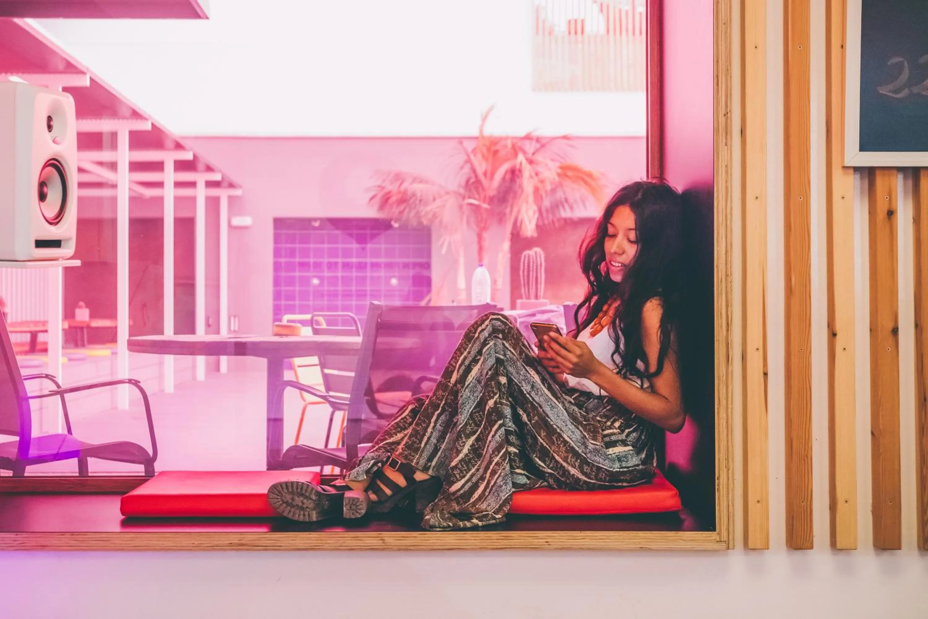 Library in AMISTAT Island Hostel Ibiza - ALBERGUE JUVENIL