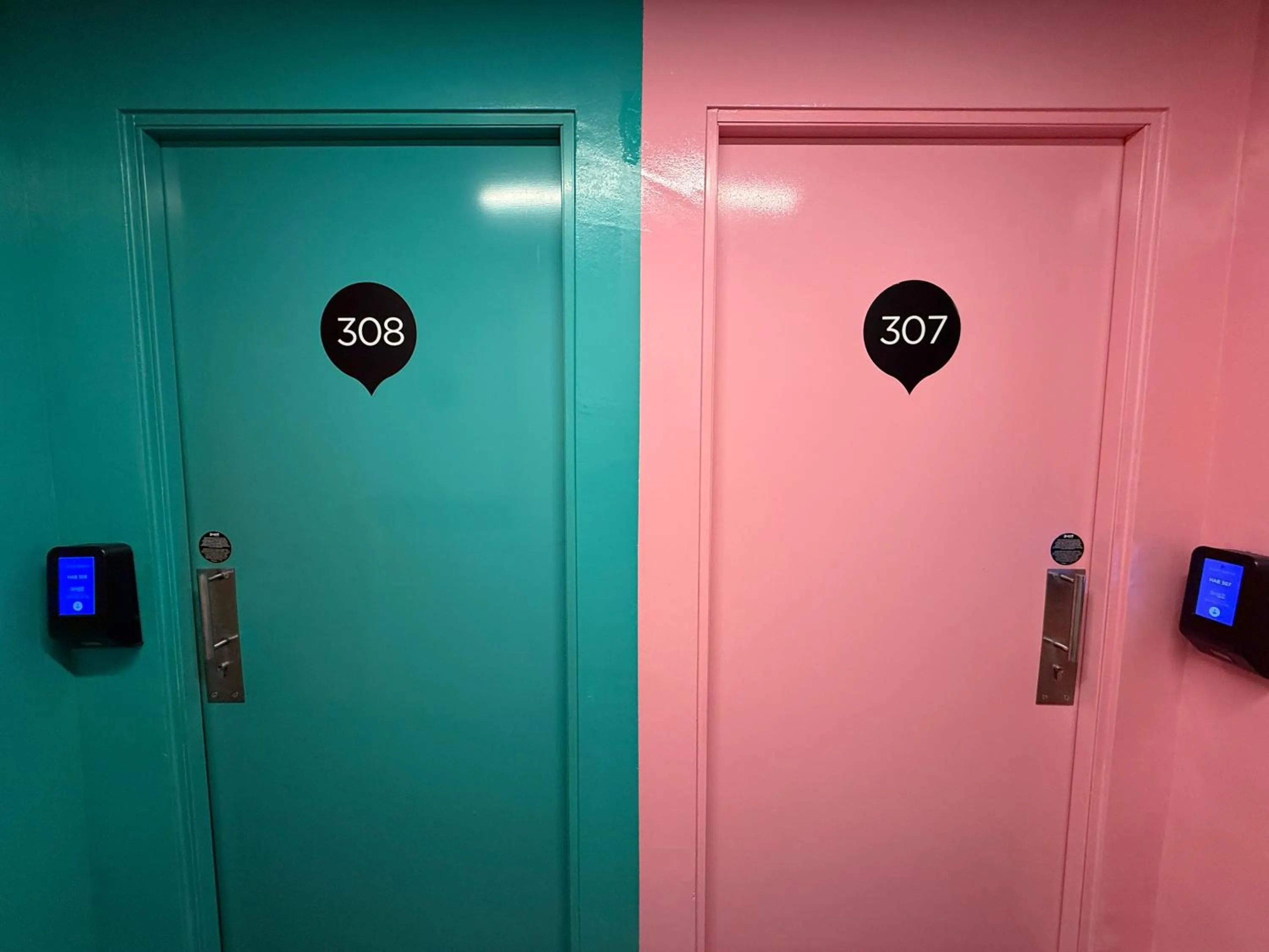 Property building in AMISTAT Island Hostel Ibiza - ALBERGUE JUVENIL