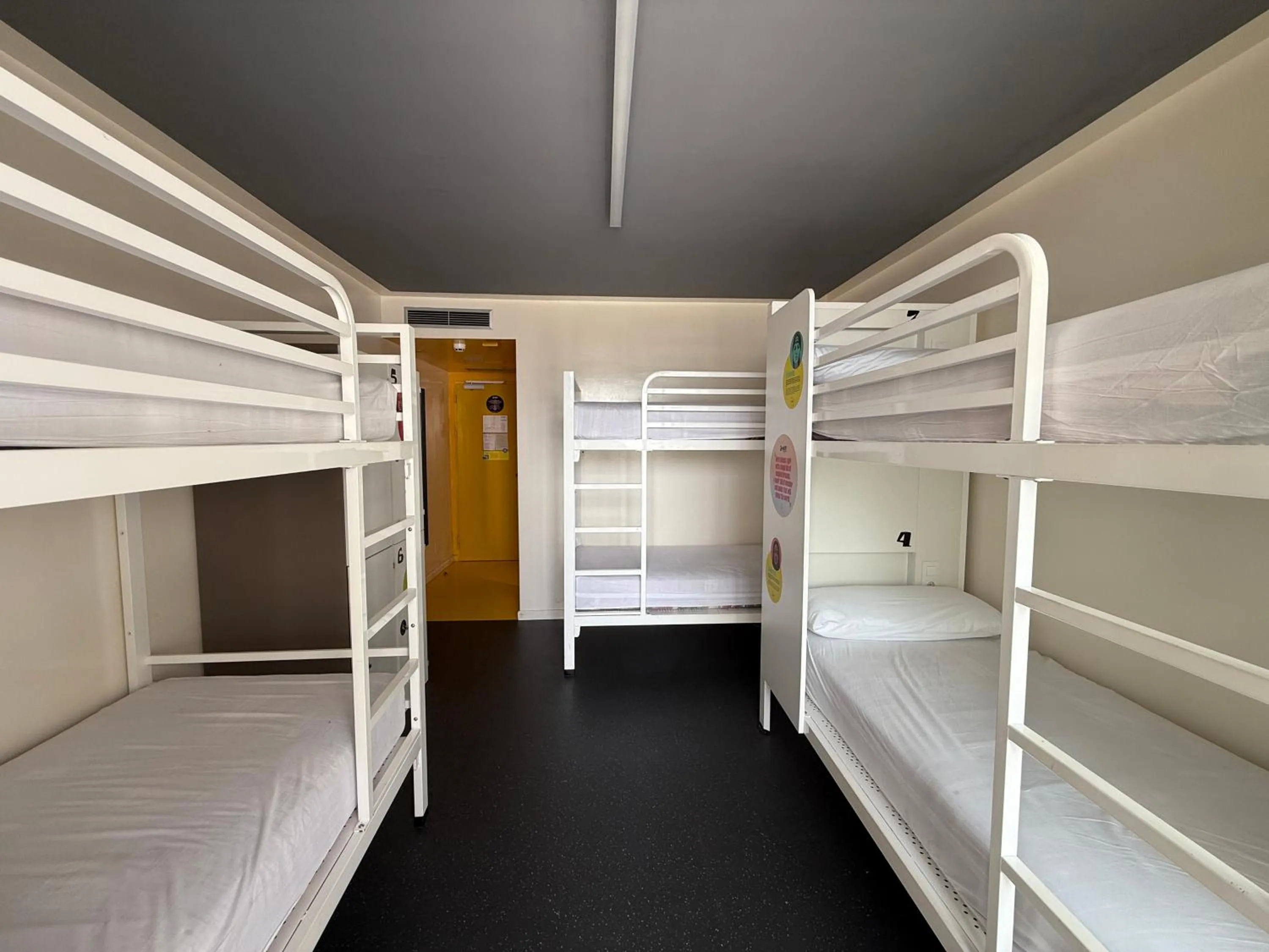 Bed in AMISTAT Island Hostel Ibiza - ALBERGUE JUVENIL