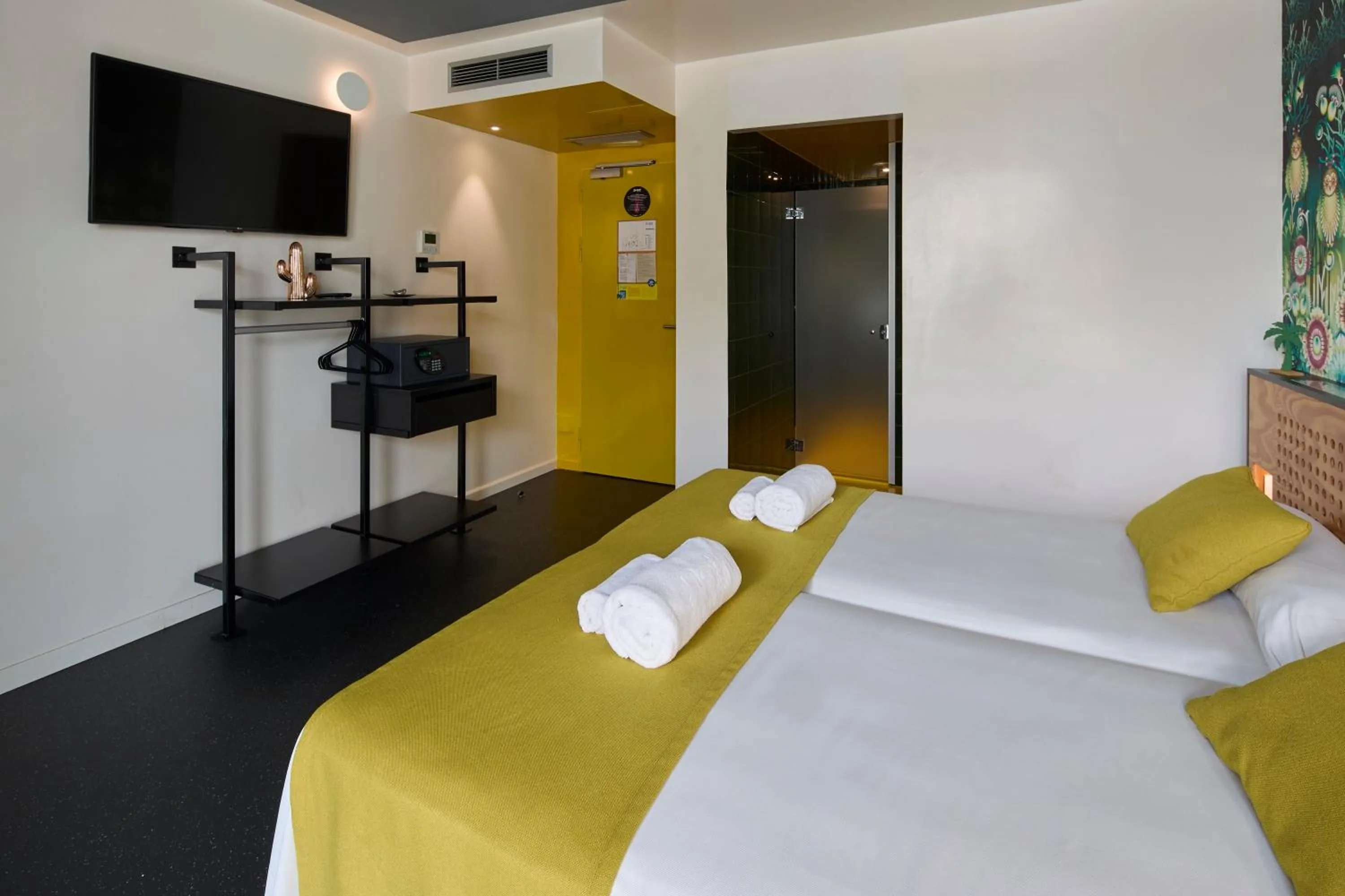 Bed in AMISTAT Island Hostel Ibiza - ALBERGUE JUVENIL