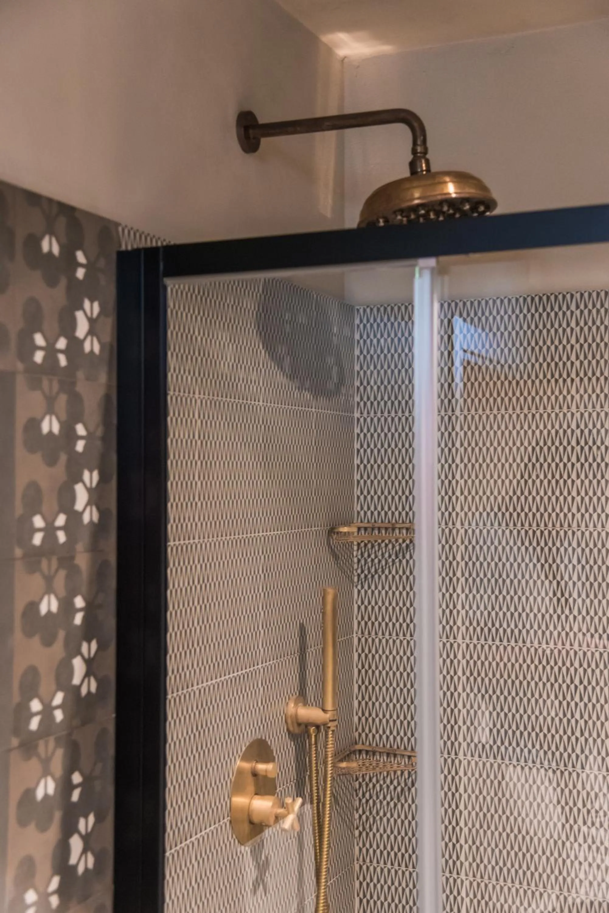 Shower in La Fonderia Firenze