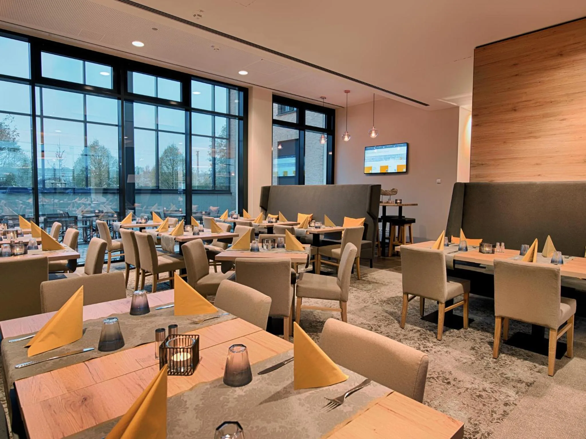 Meals in LOGINN Hotel Leipzig