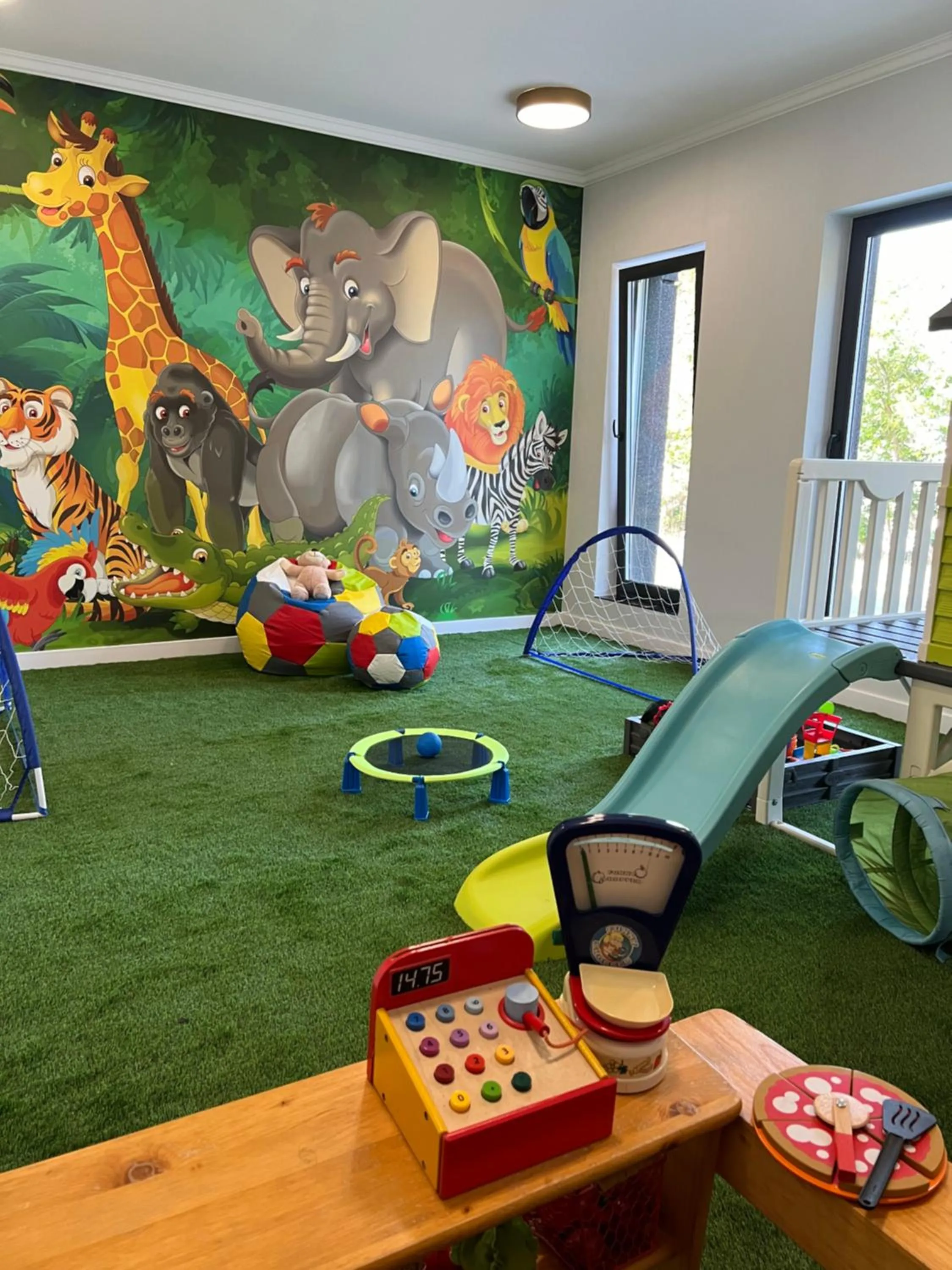 Seating area in Hotel Lantier & Swimming Pool Zone