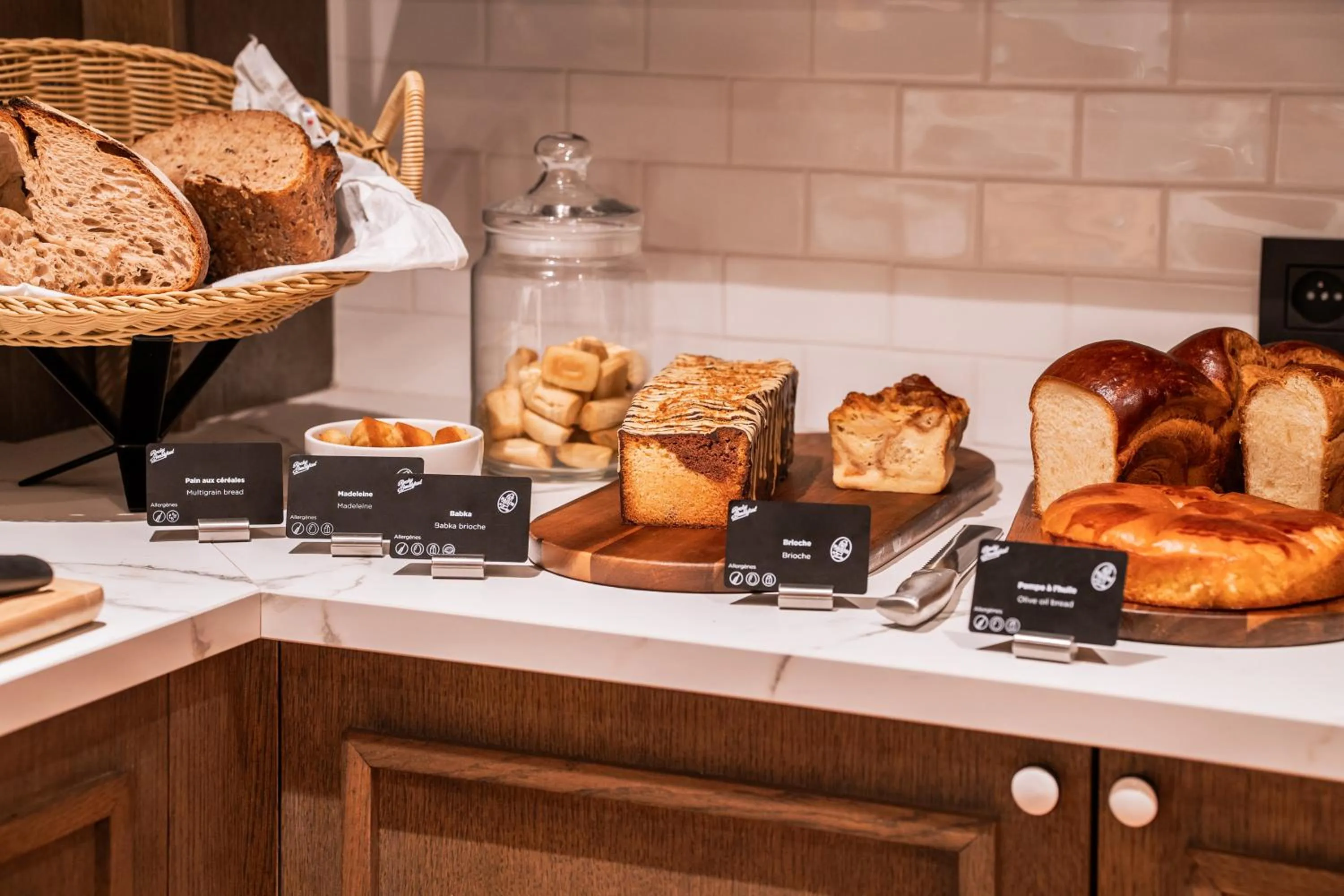 Breakfast in RockyPop Marseille Hôtel