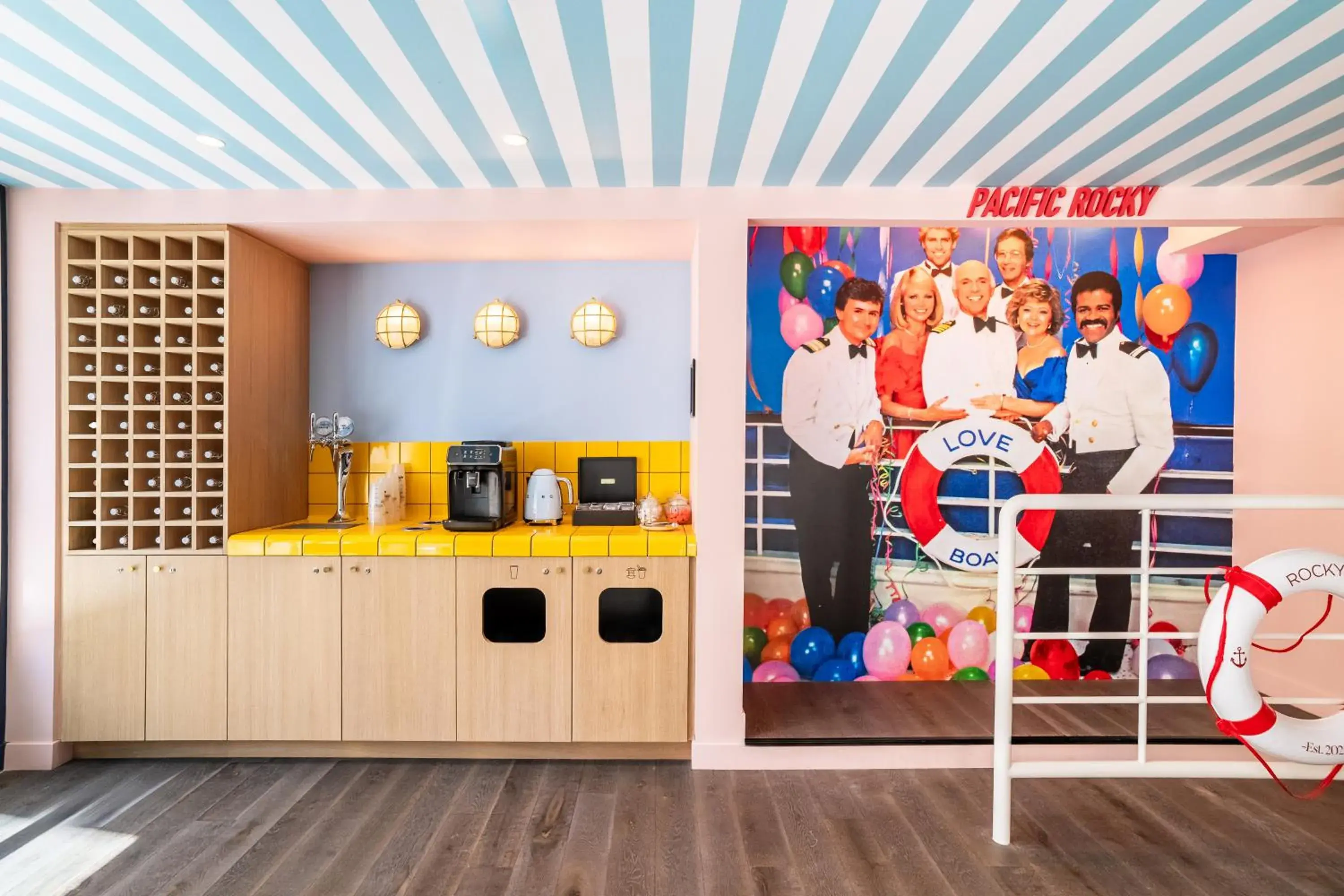 Lobby or reception in RockyPop Marseille Hôtel Lobby or reception in RockyPop Marseille Hôtel