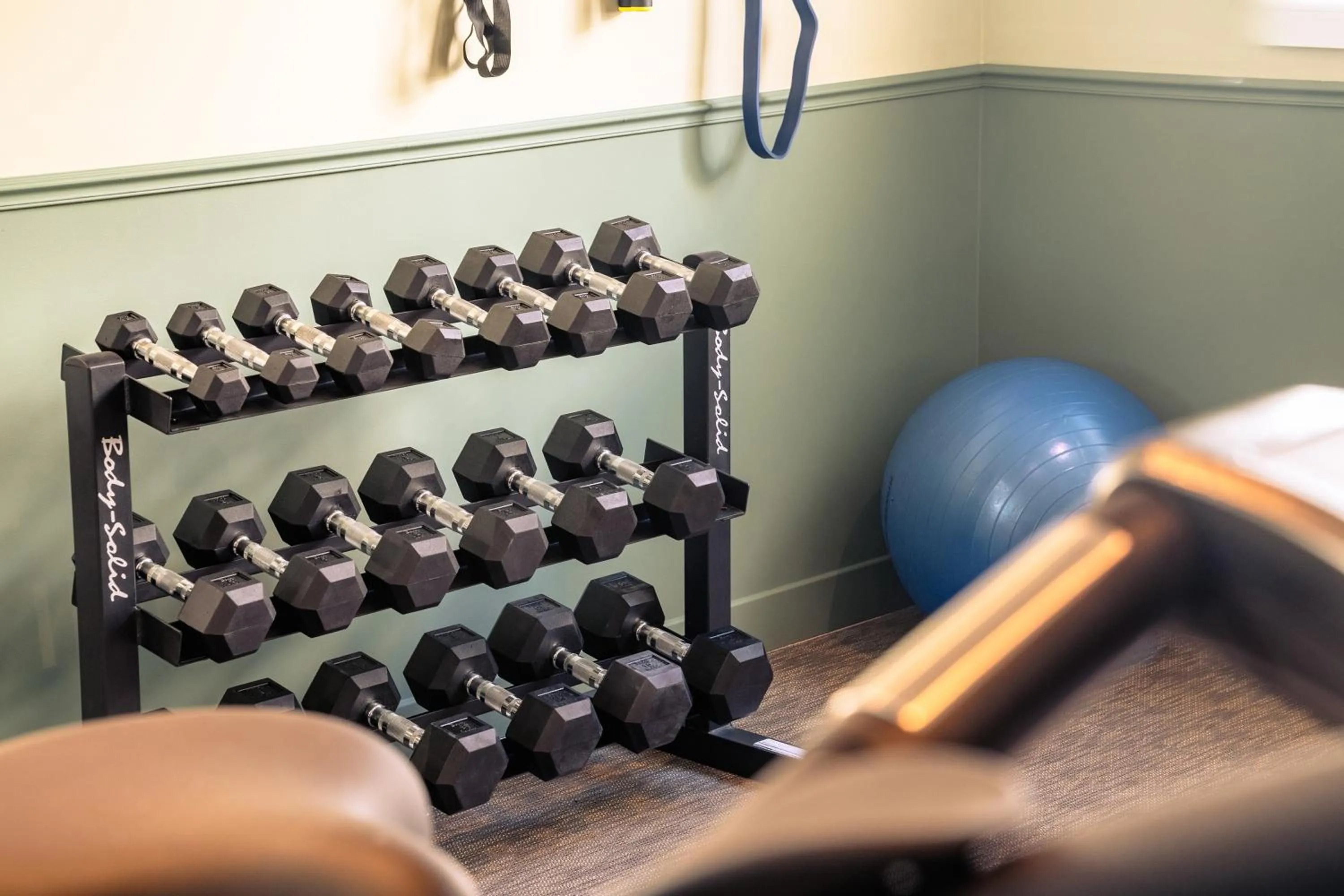 Fitness centre/facilities in RockyPop Marseille Hôtel