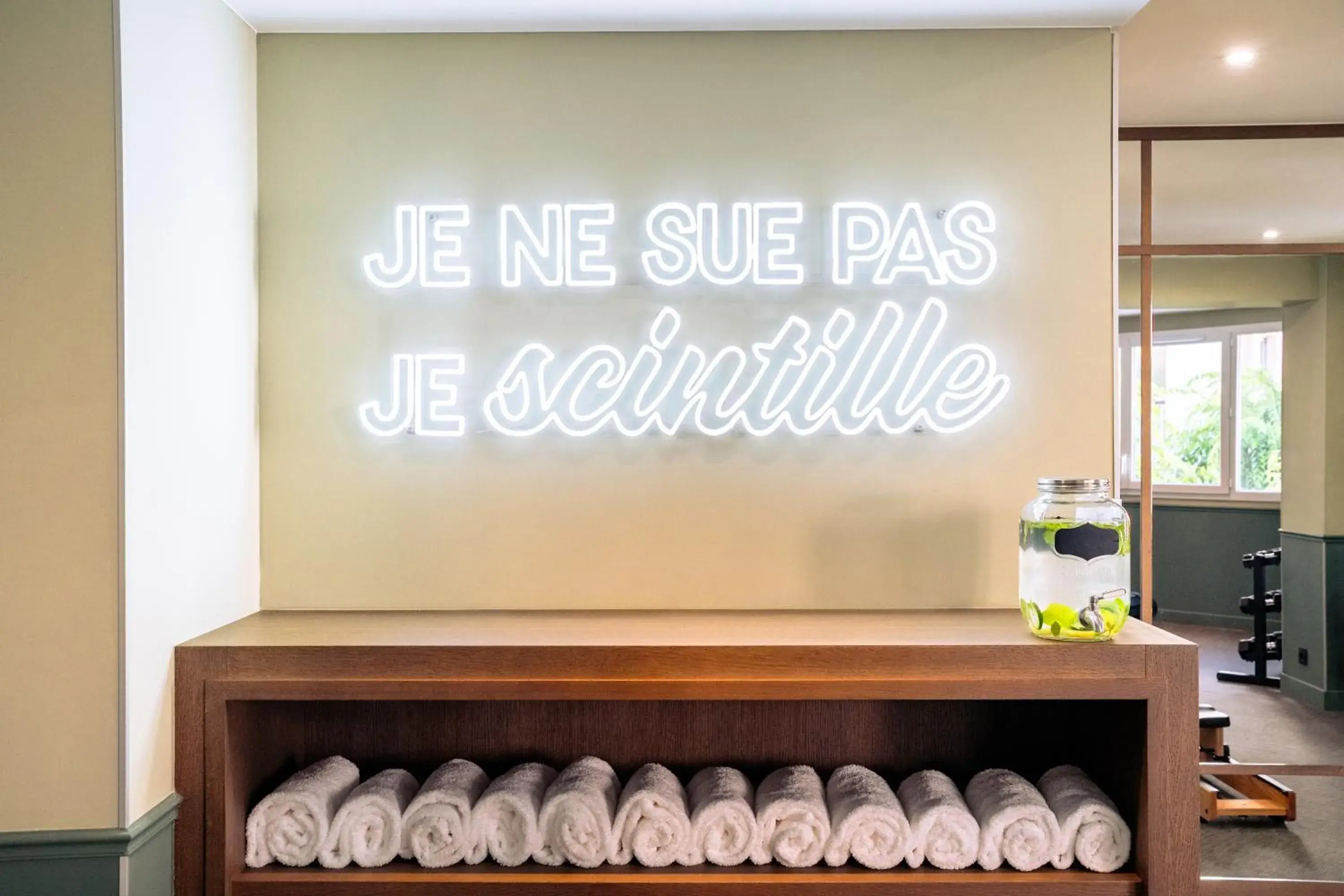 Fitness centre/facilities in RockyPop Marseille Hôtel Fitness centre/facilities in RockyPop Marseille Hôtel