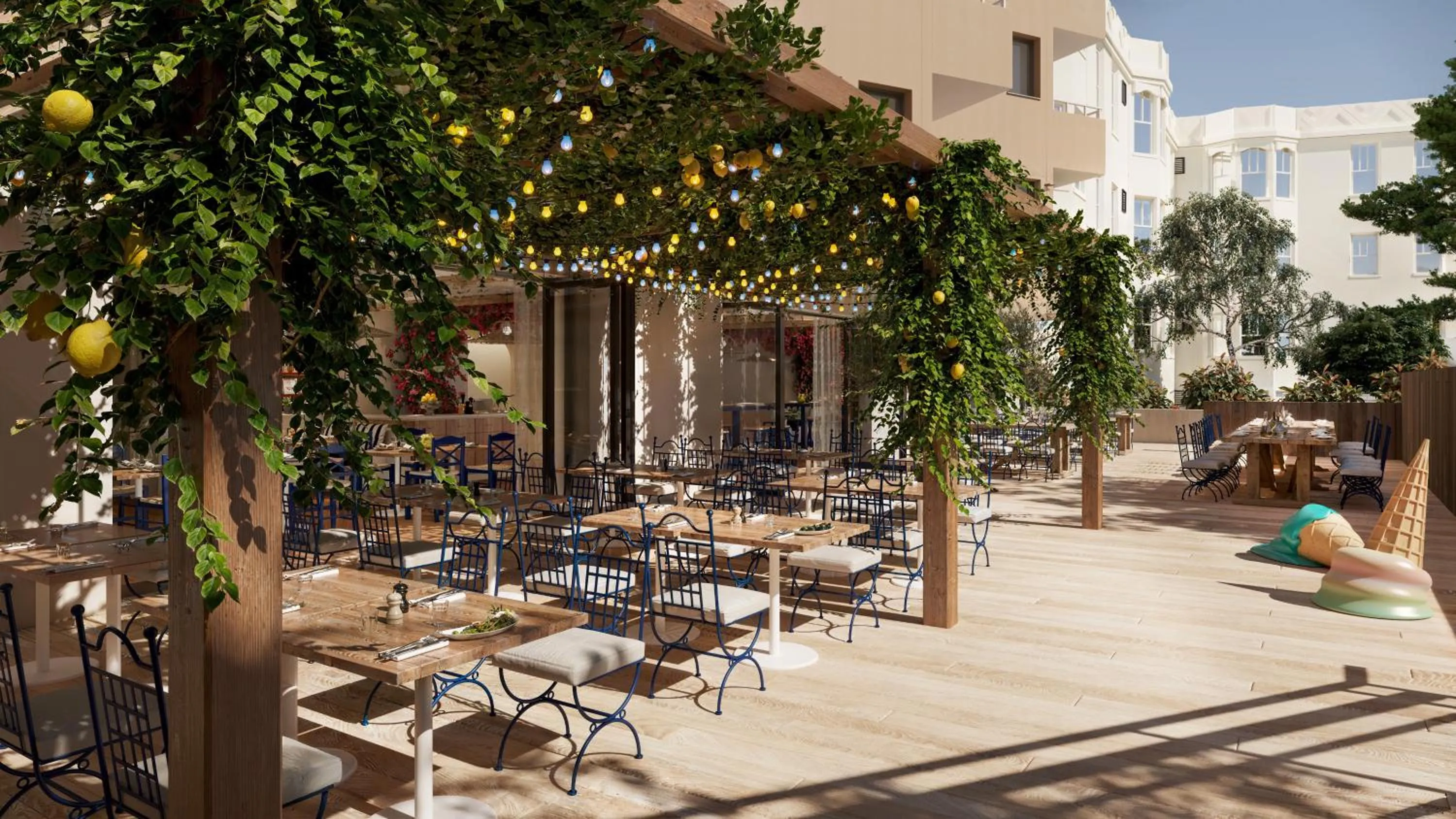 Patio in Citadines Castellane Marseille