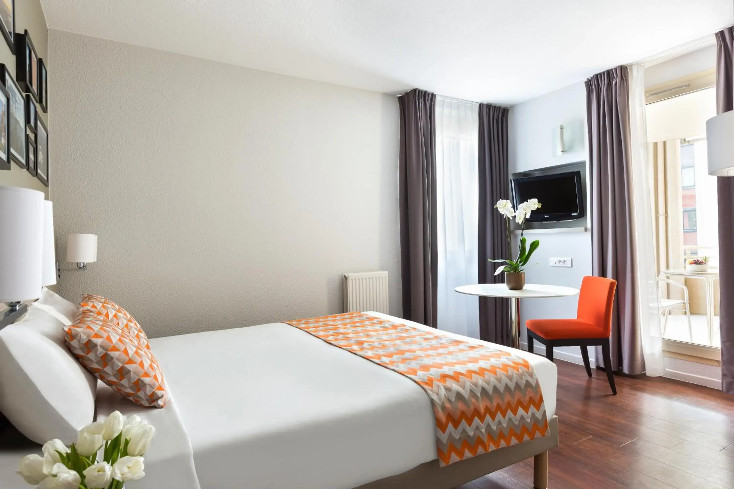 Bed in Citadines Antigone Montpellier Bed in Citadines Antigone Montpellier