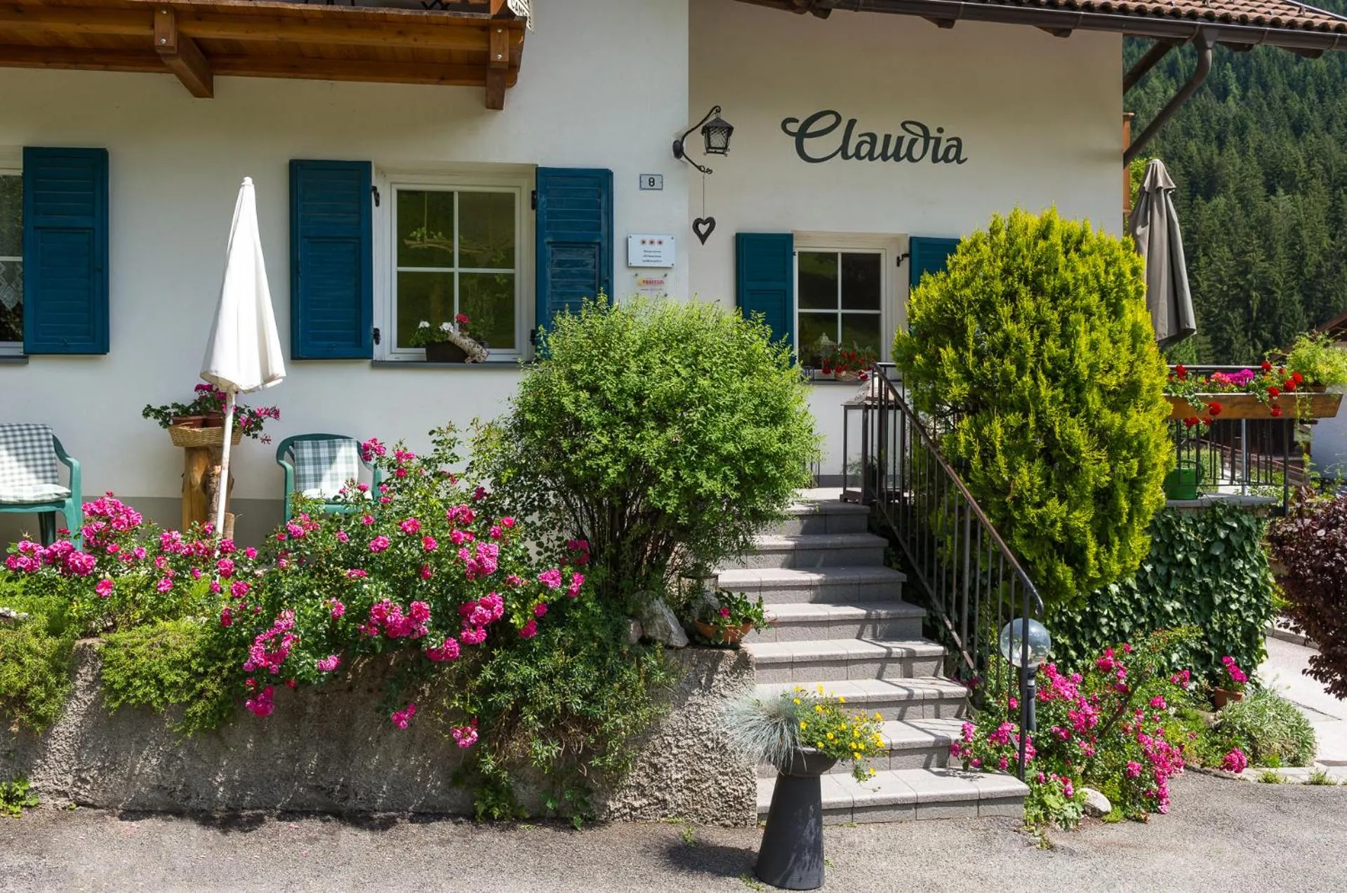 Property building in Haus Claudia B&B