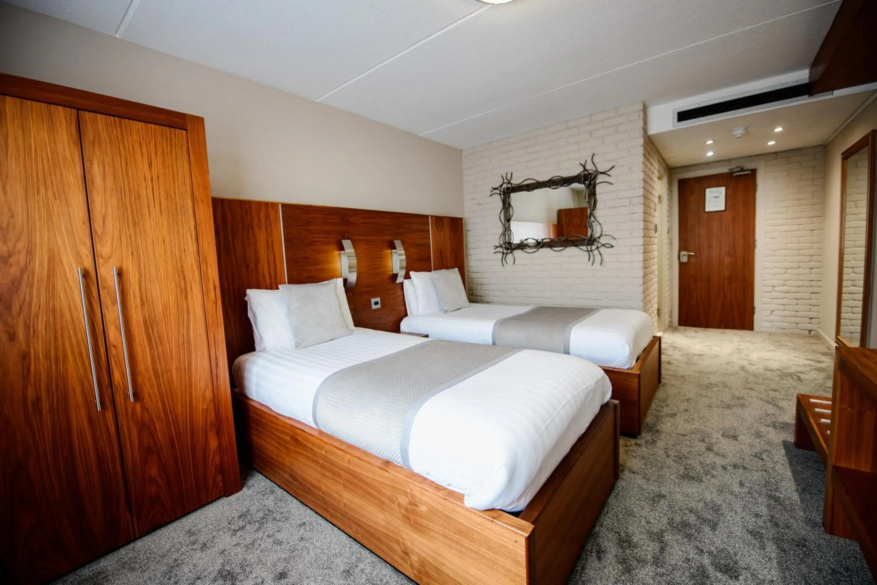 Bed in The Crown Hotel Bawtry-Doncaster