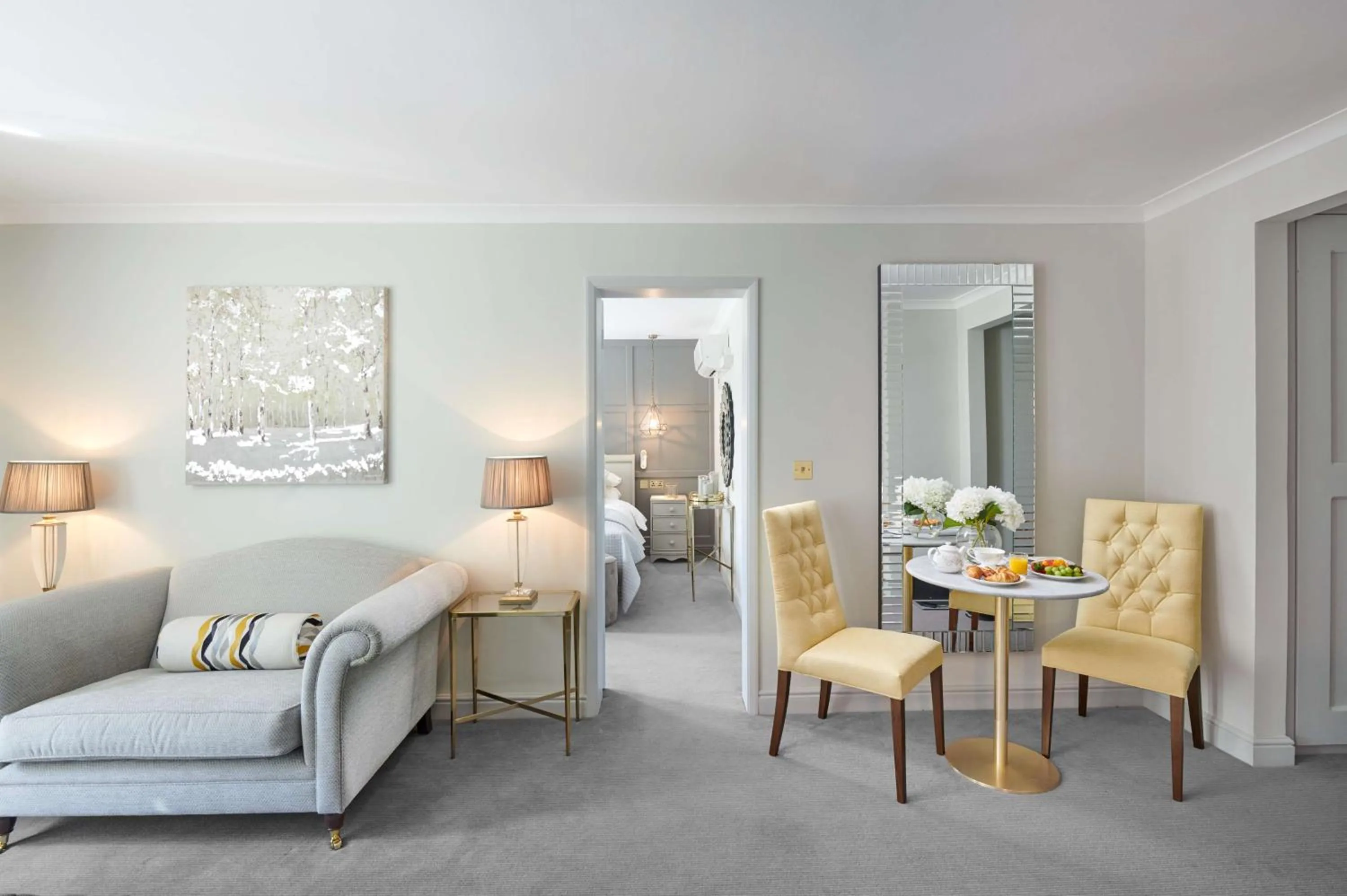 Photo of the whole room, Bed in Burnham Beeches Hotel & Spa