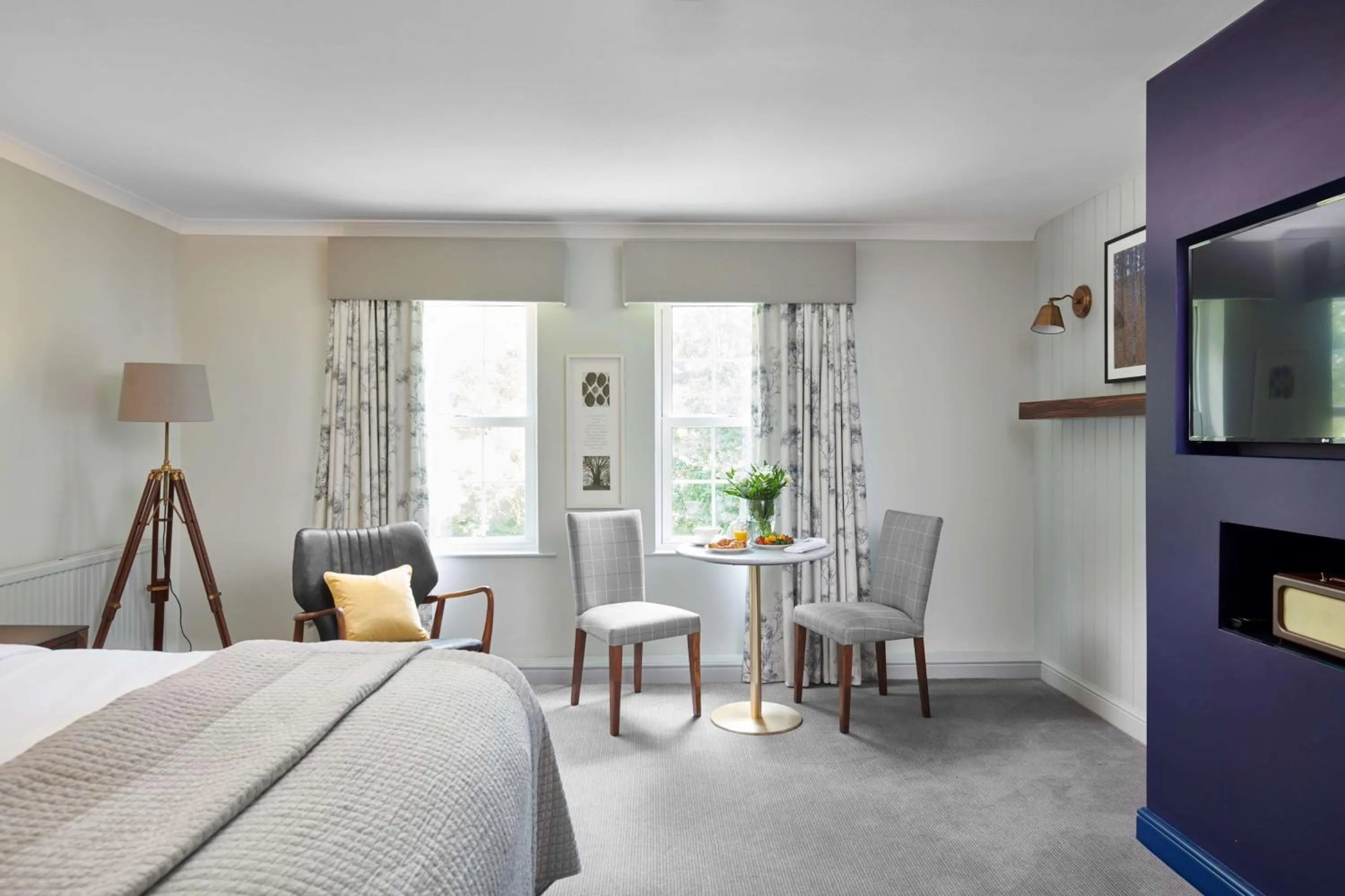 Photo of the whole room, Bed in Burnham Beeches Hotel & Spa