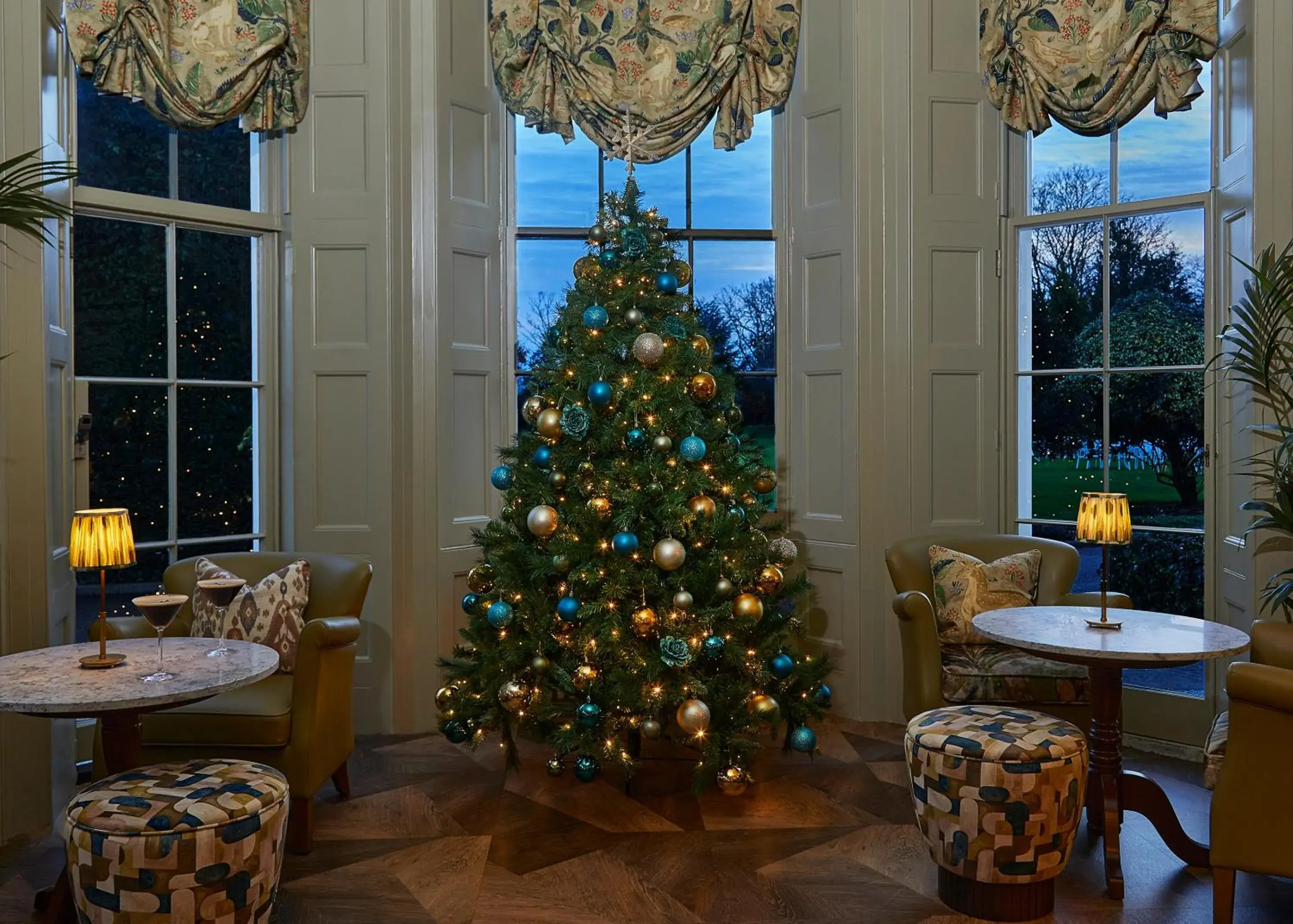 Lounge or bar in Burnham Beeches Hotel & Spa Lounge or bar in Burnham Beeches Hotel & Spa