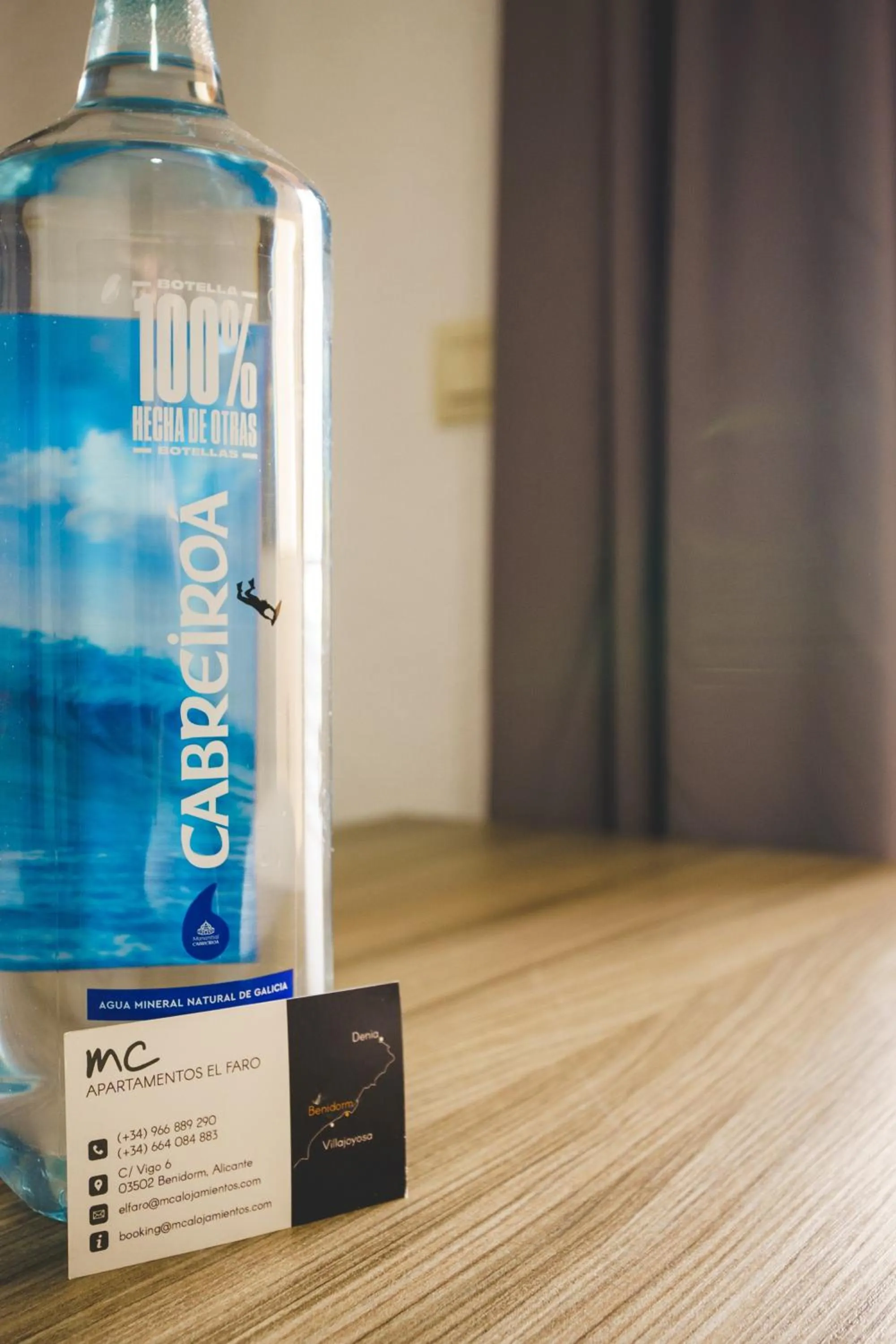 Text overlay in Apartamentos El Faro By Mc