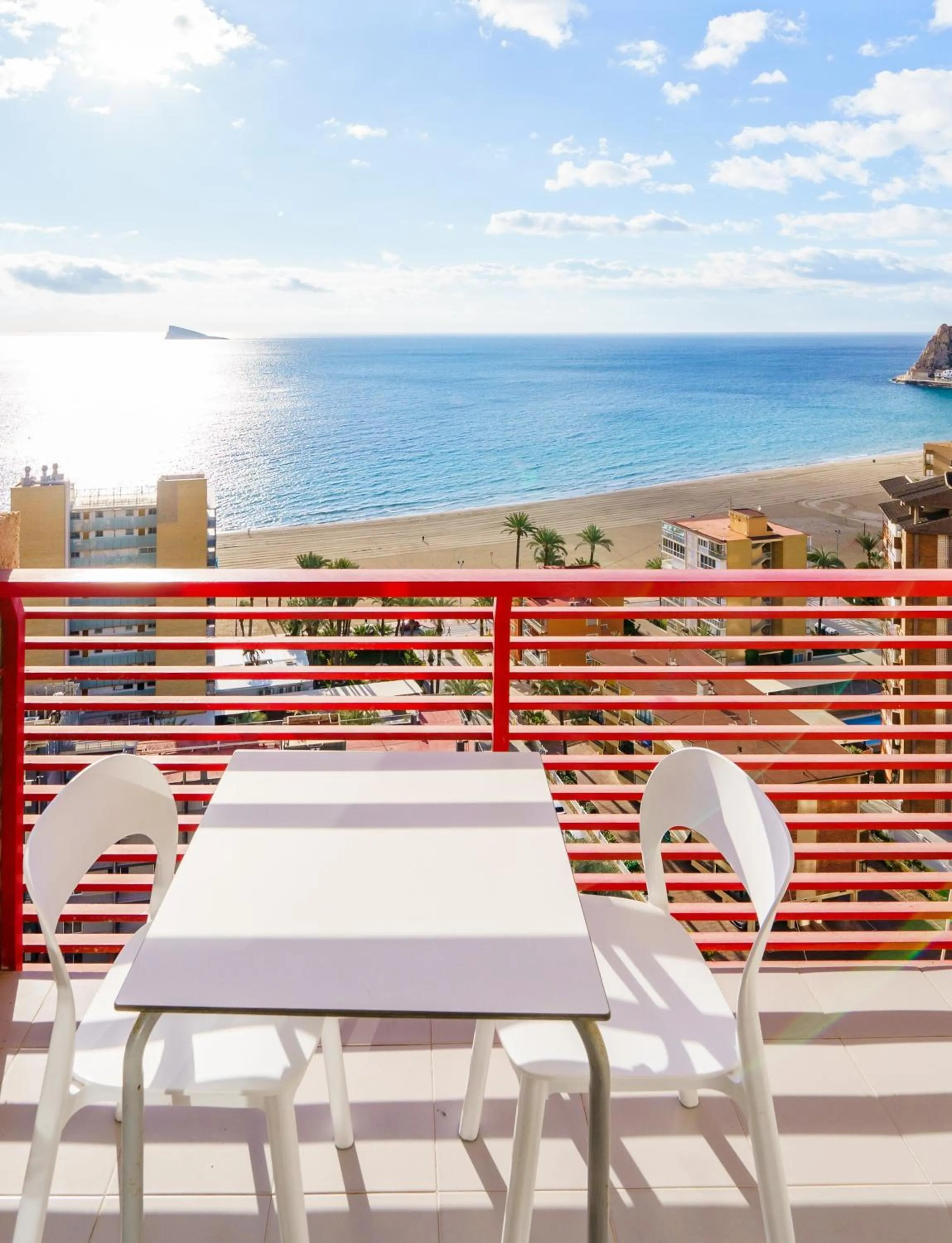 Day in Apartamentos El Faro By Mc