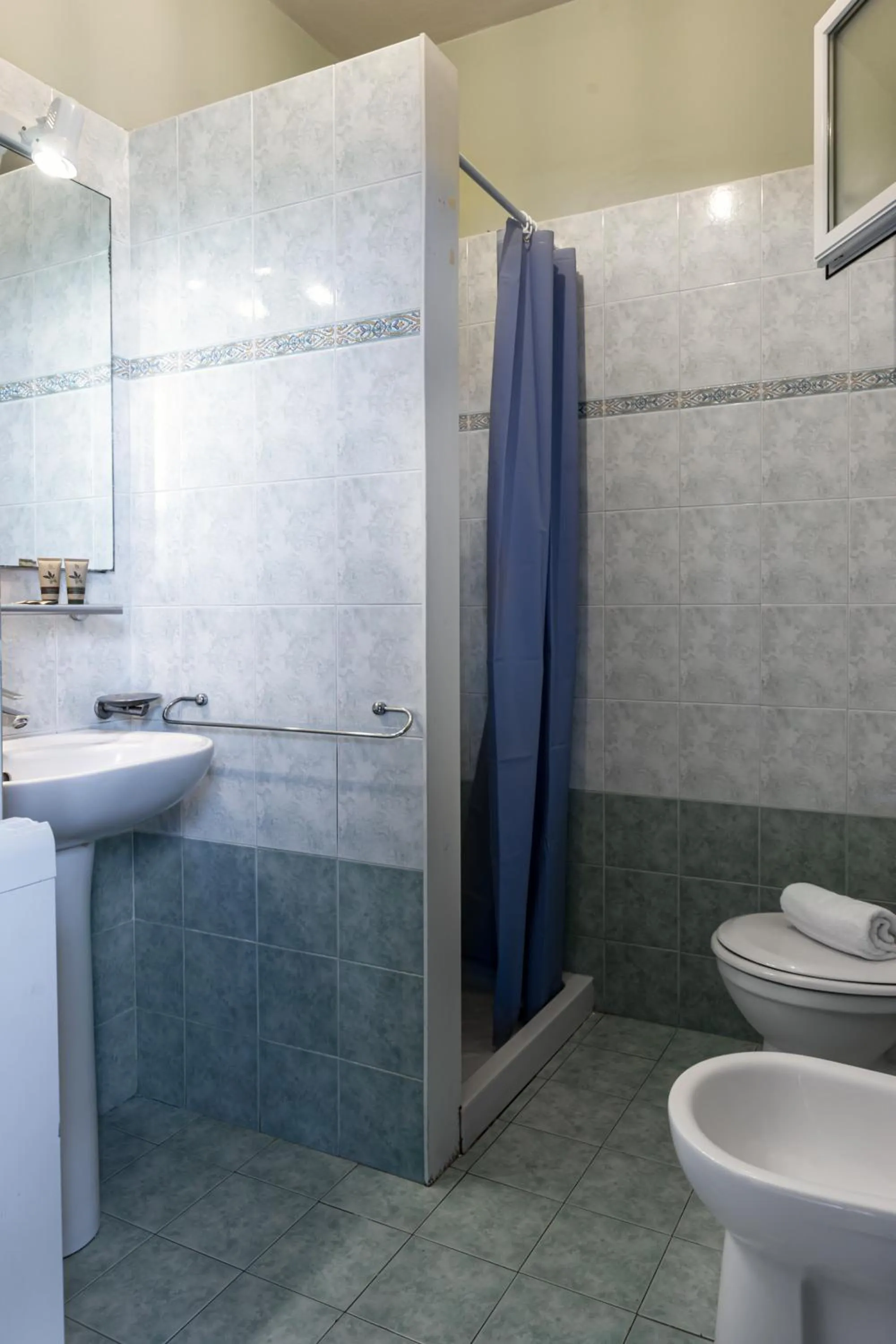 Bathroom in Oleandri Suite Hotel