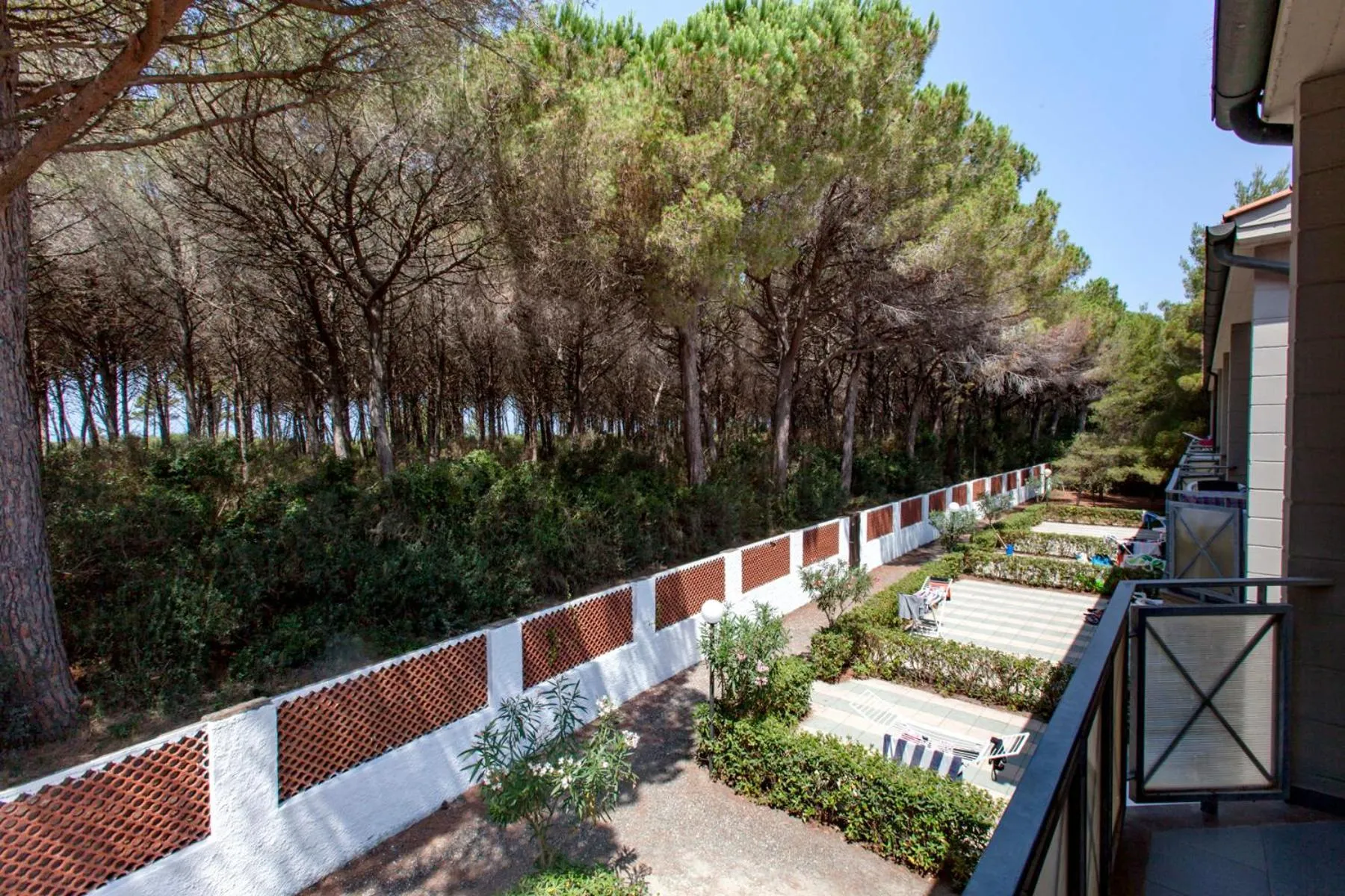 Garden view in Oleandri Suite Hotel