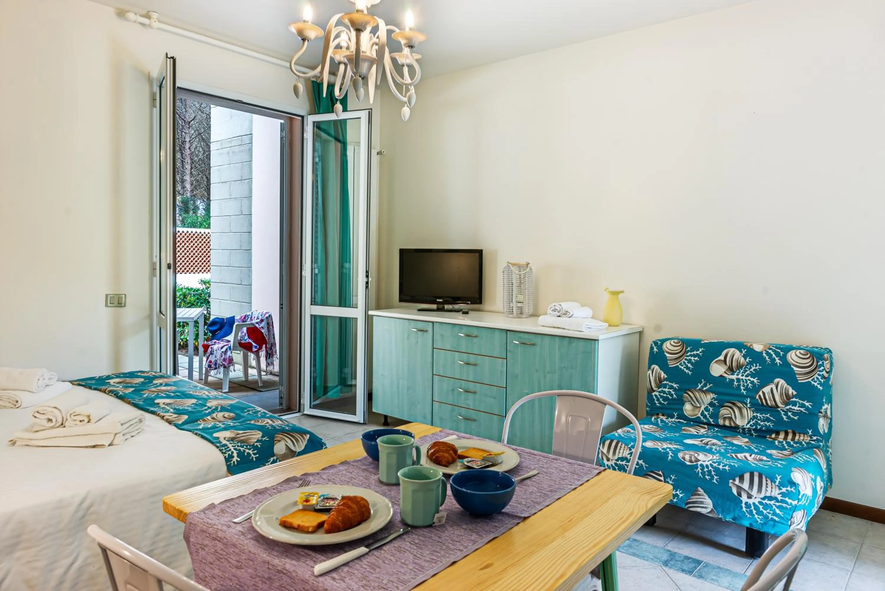 Dining area in Oleandri Suite Hotel