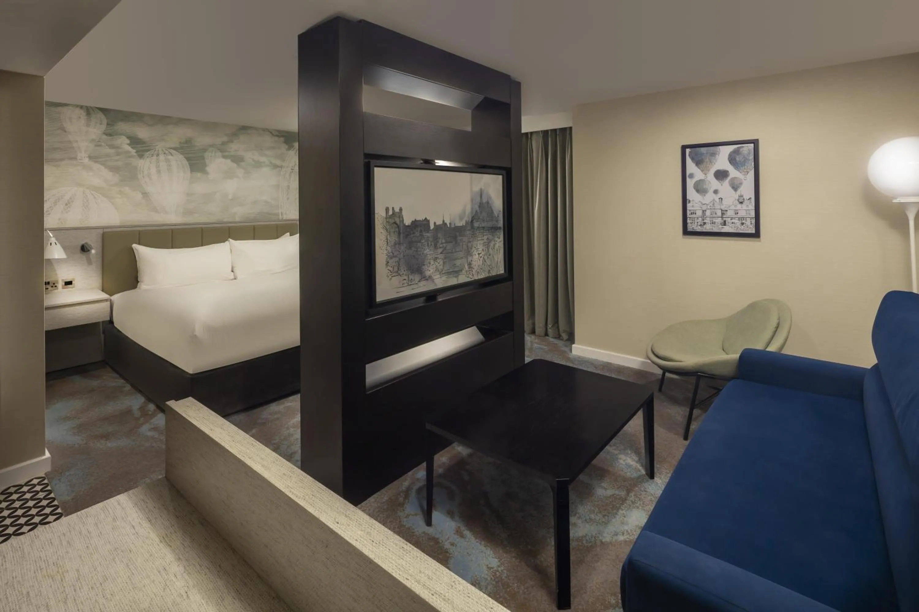 Living room, Bed in DoubleTree by Hilton Chester