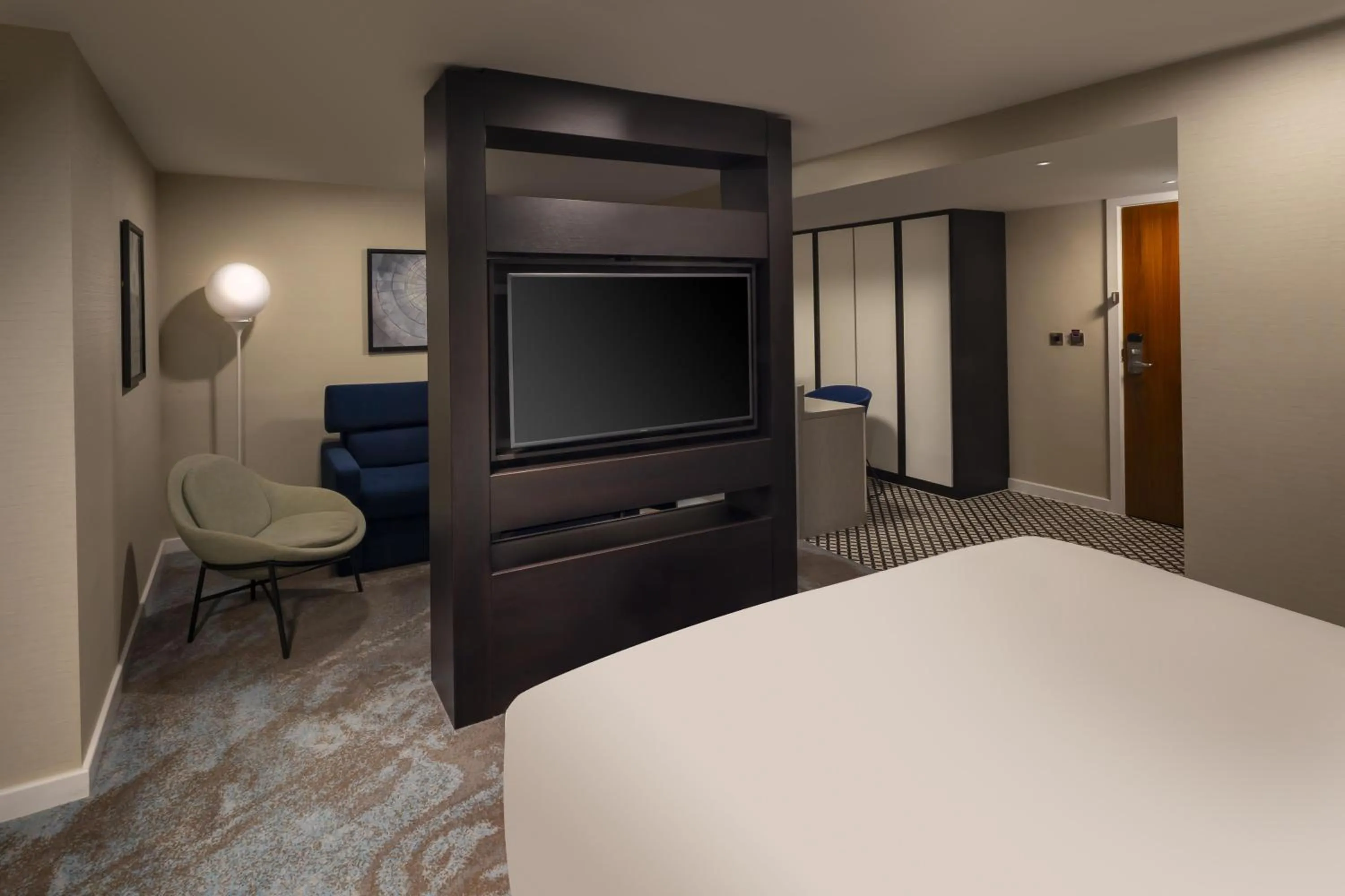 Bed in DoubleTree by Hilton Chester