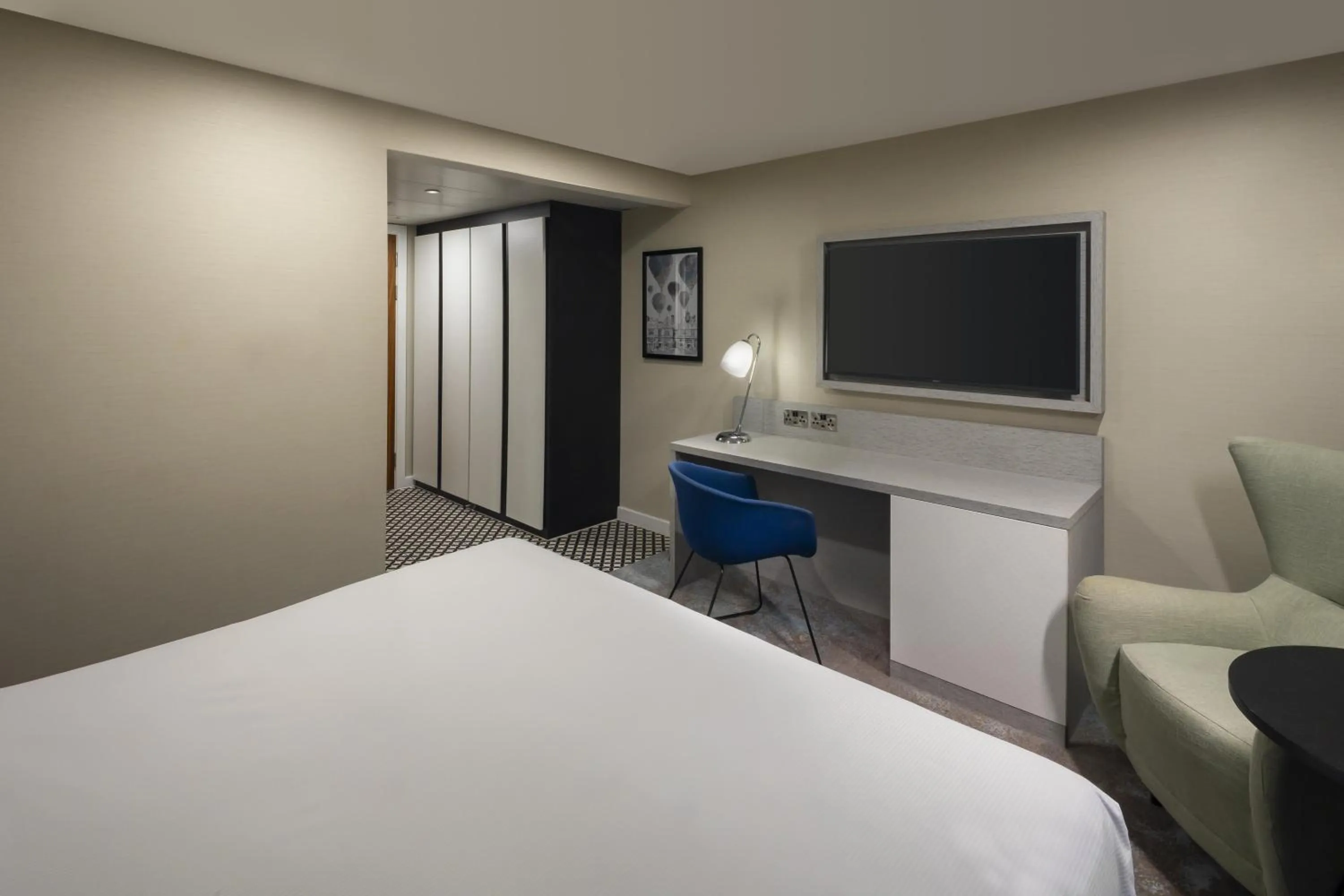 Bed in DoubleTree by Hilton Chester