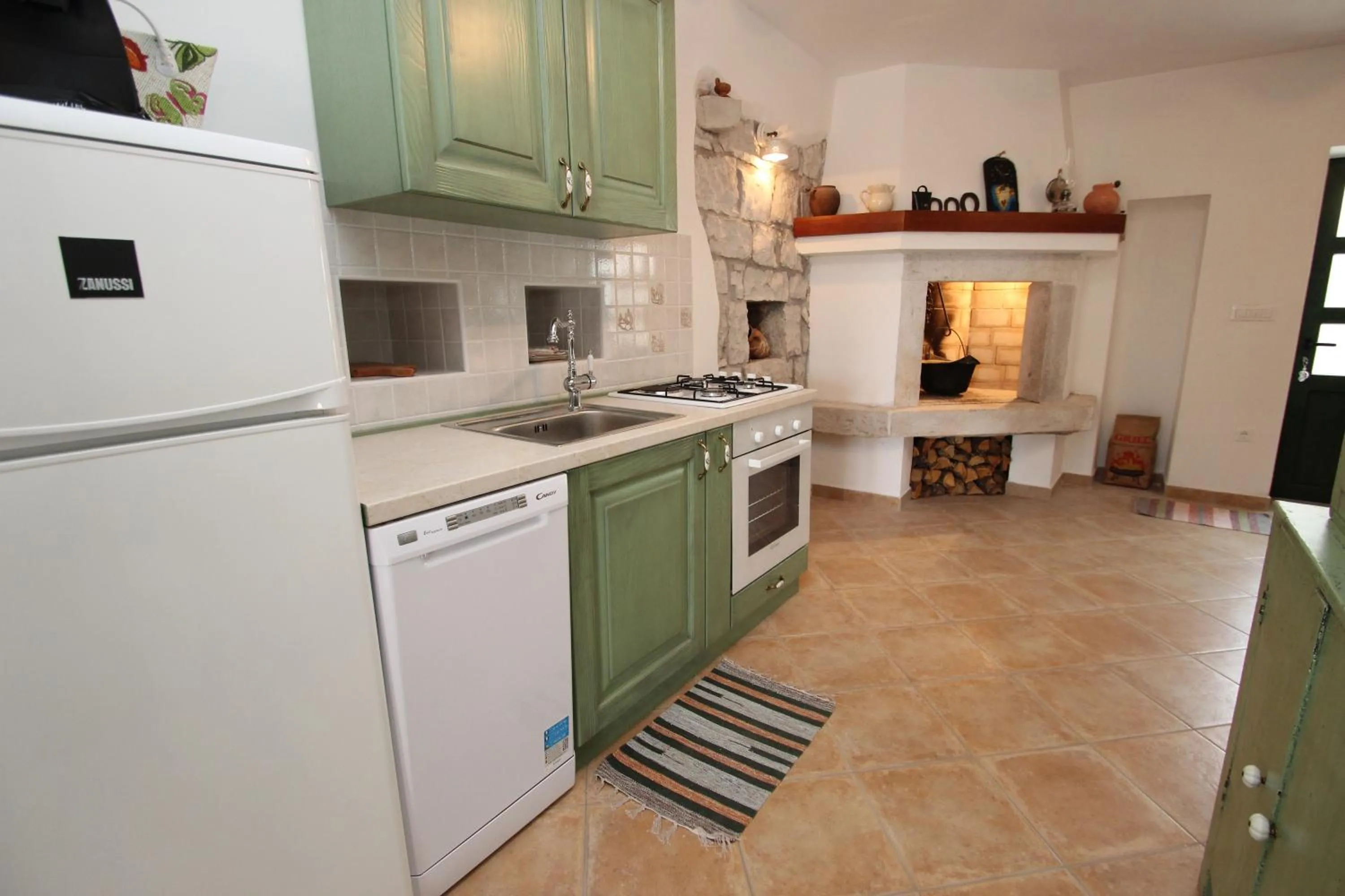 Kitchen or kitchenette in Holiday Home Vinkovic