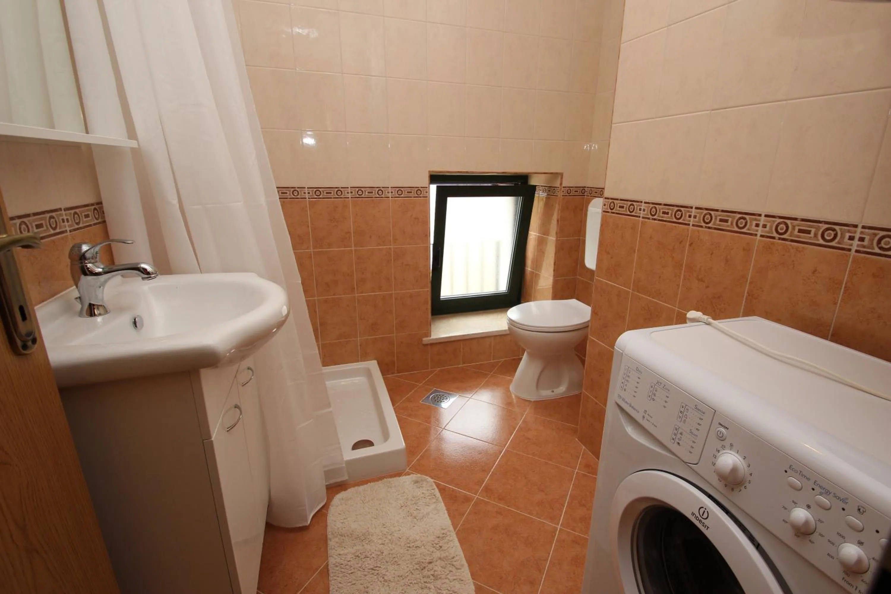 Shower in Holiday Home Vinkovic