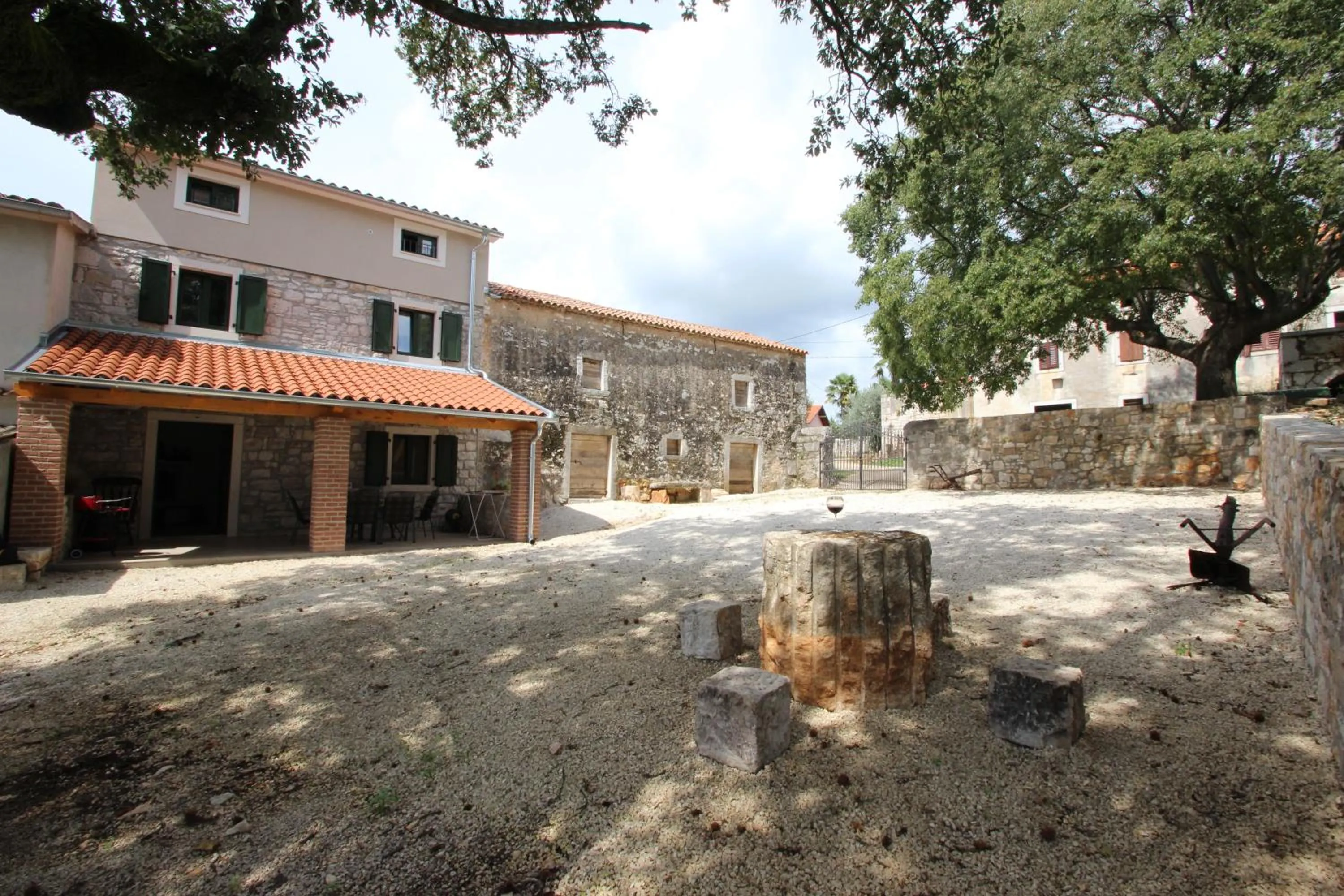 Facade/entrance in Holiday Home Vinkovic