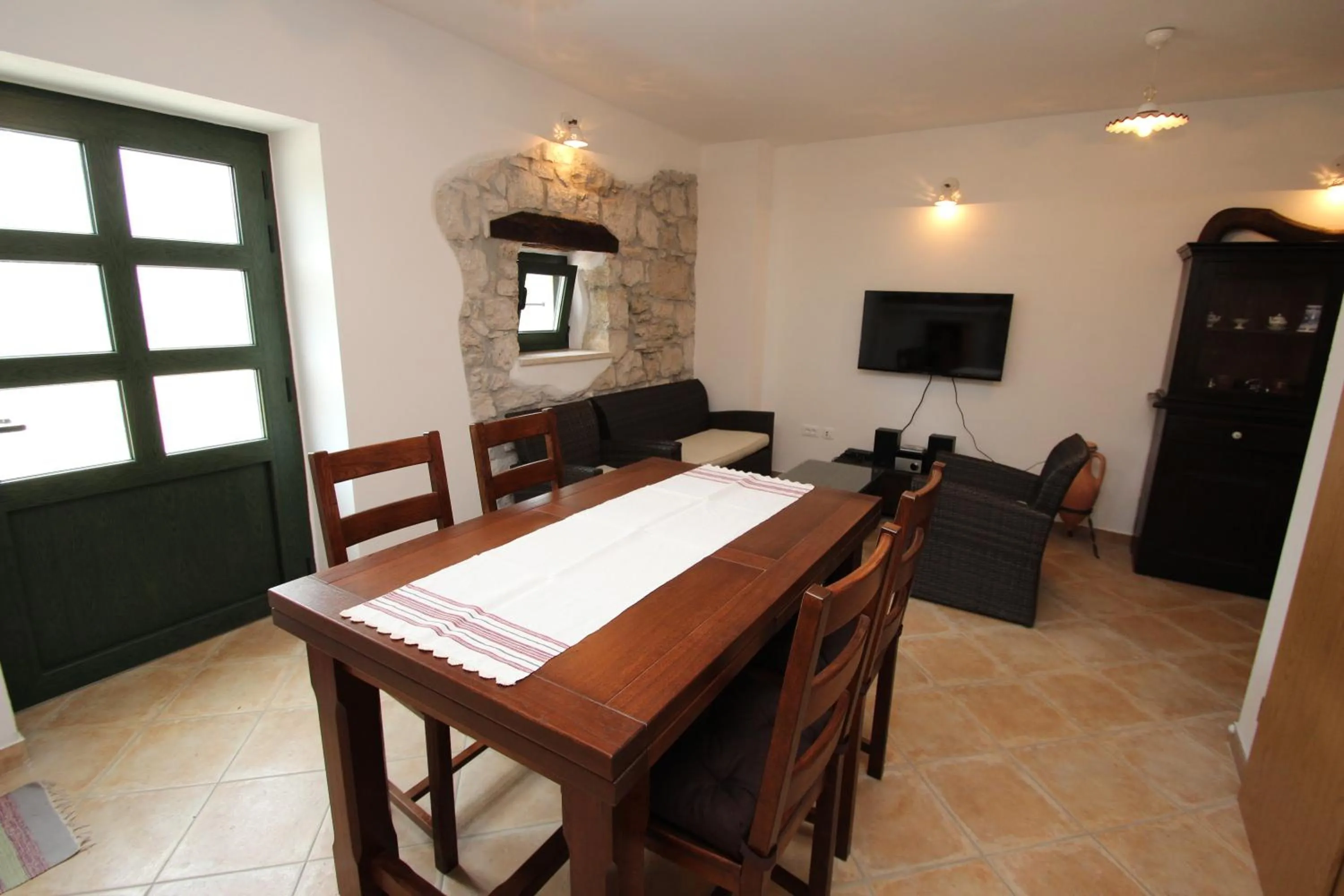 TV and multimedia in Holiday Home Vinkovic