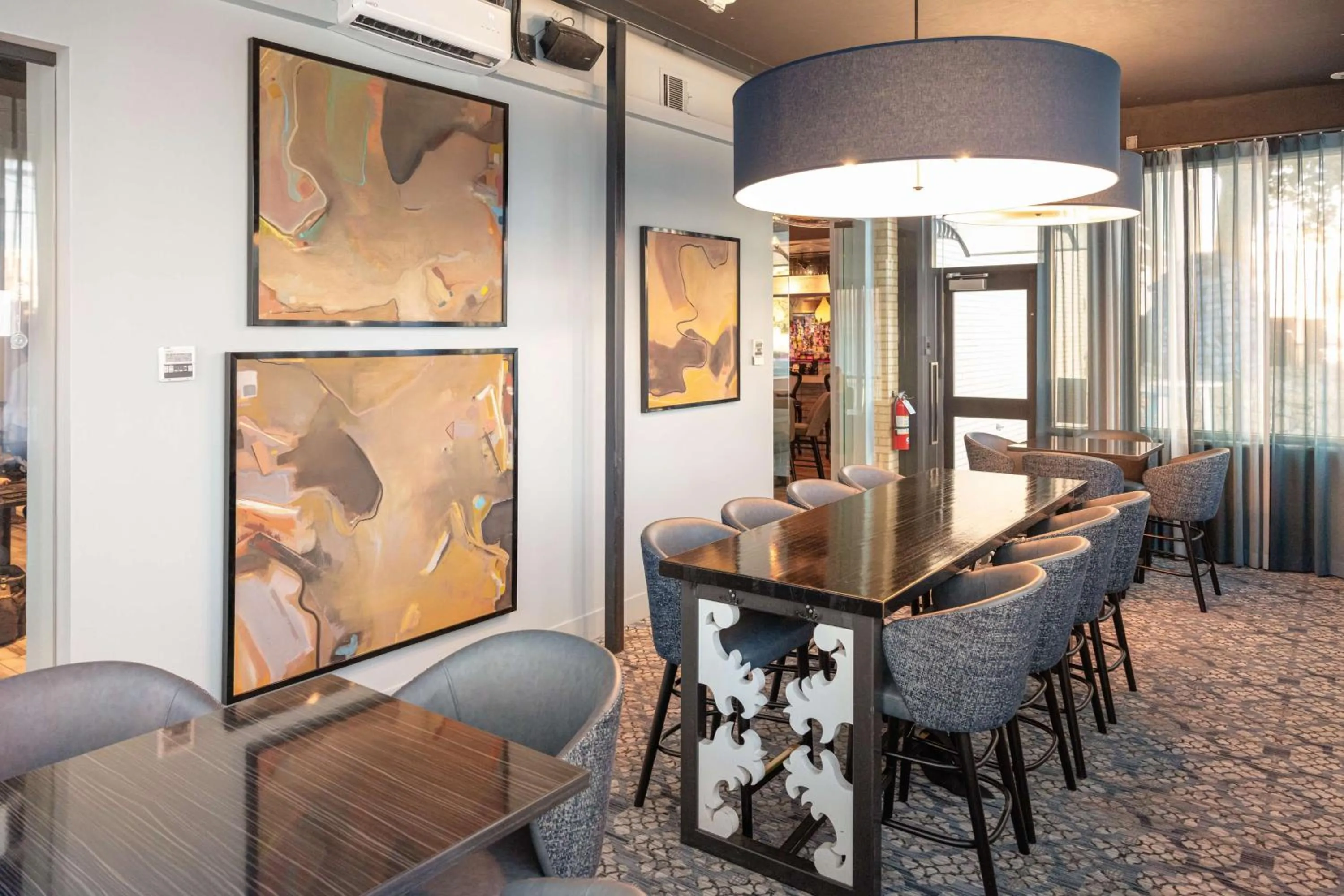 Restaurant/places to eat in Lorenzo Hotel Dallas, Tapestry Collection by Hilton