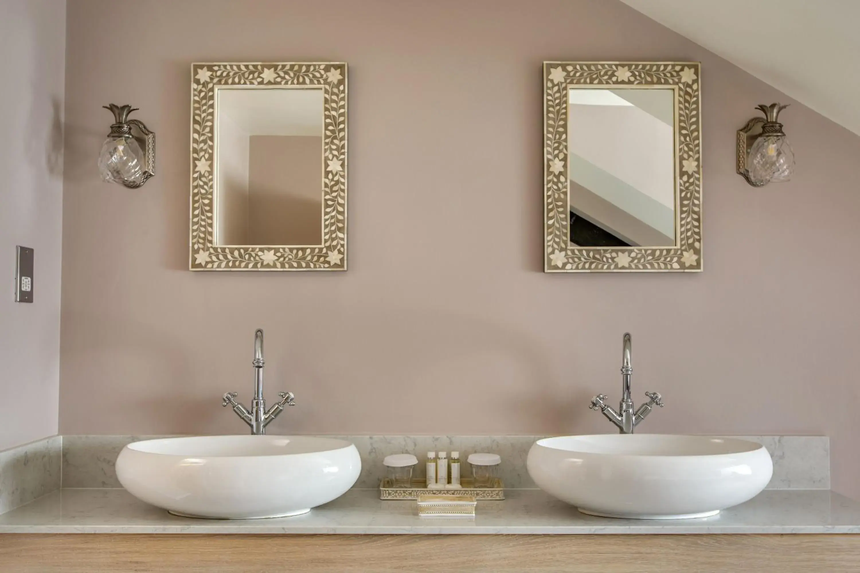 Junior Suite - single occupancy in The Maids Head Hotel Junior Suite - single occupancy in The Maids Head Hotel