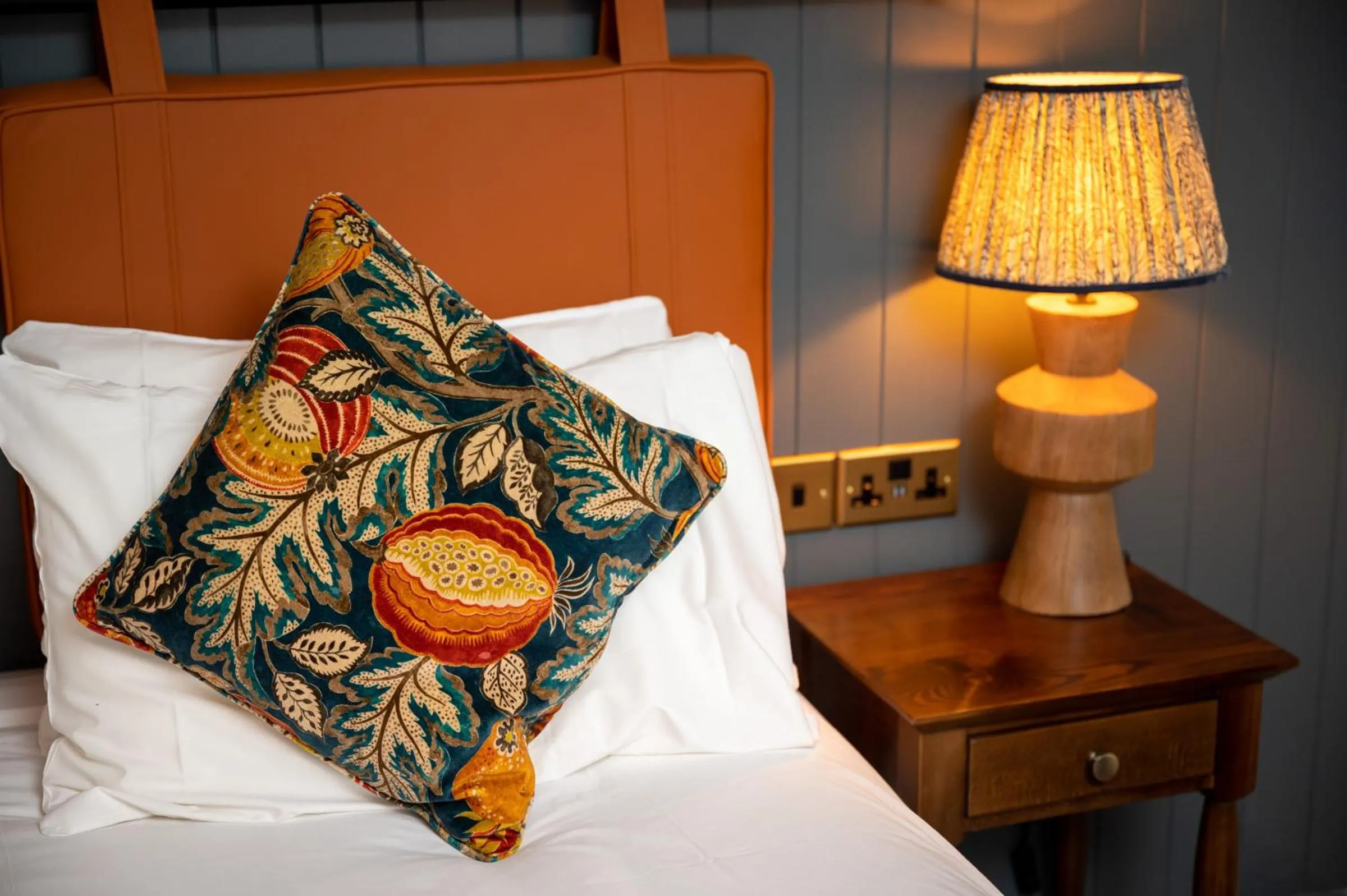 Bedroom, Bed in Green Man by Chef & Brewer Collection